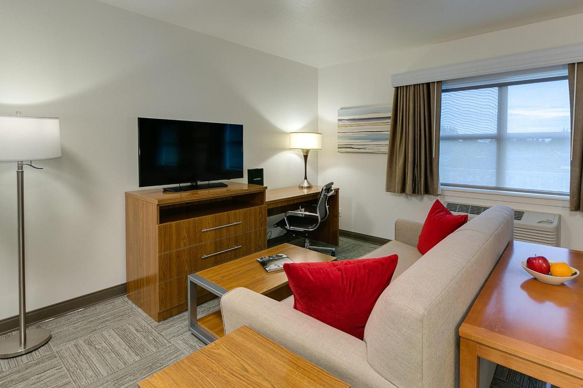 Marshall Suites Bainbridge Island, SureStay Collection by BW photo 44