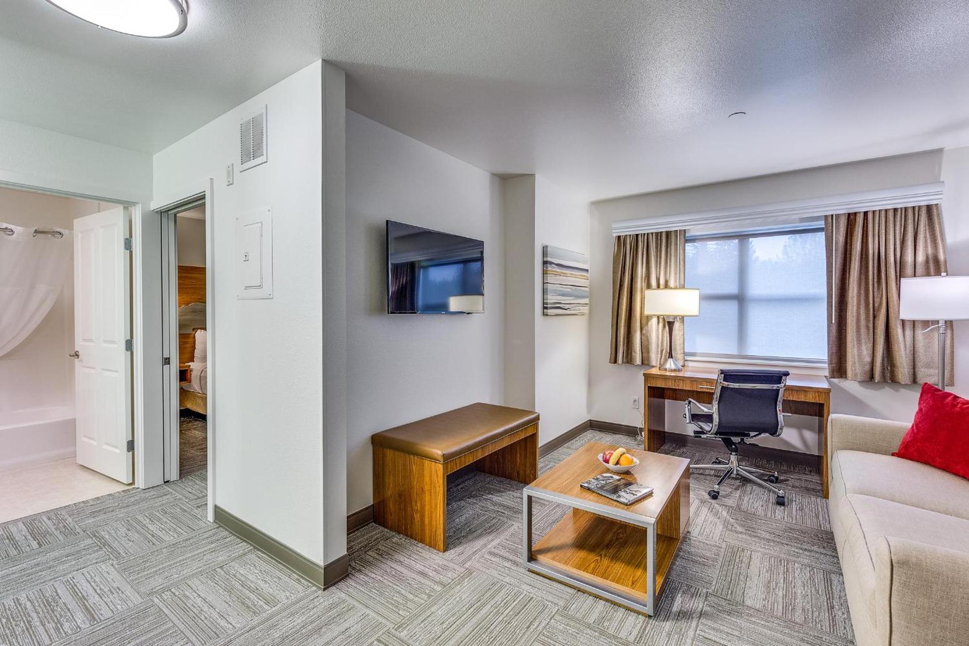 Marshall Suites Bainbridge Island, SureStay Collection by BW photo 32