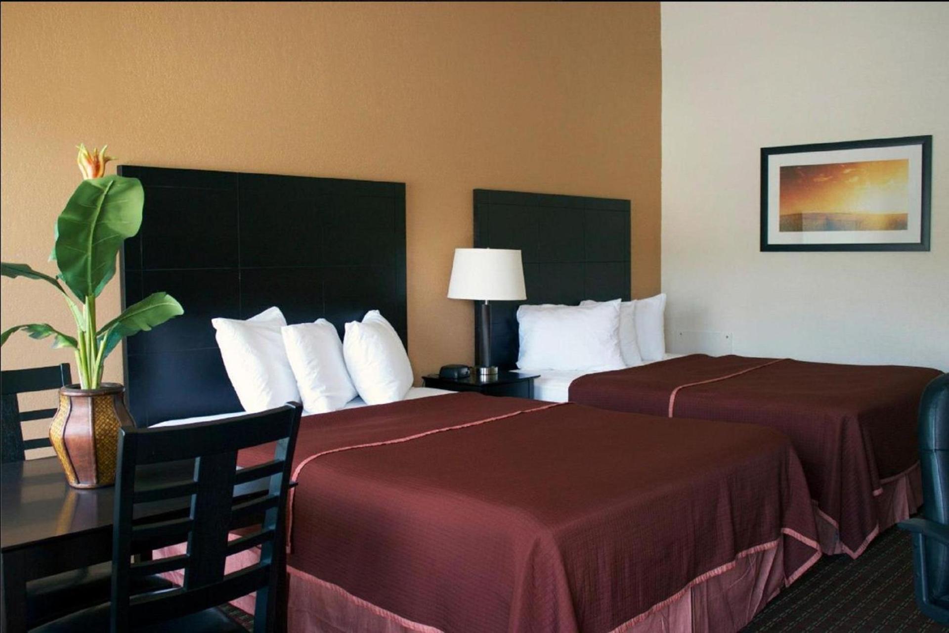Americas Best Value Inn Romulus/Detroit Airport photo 13