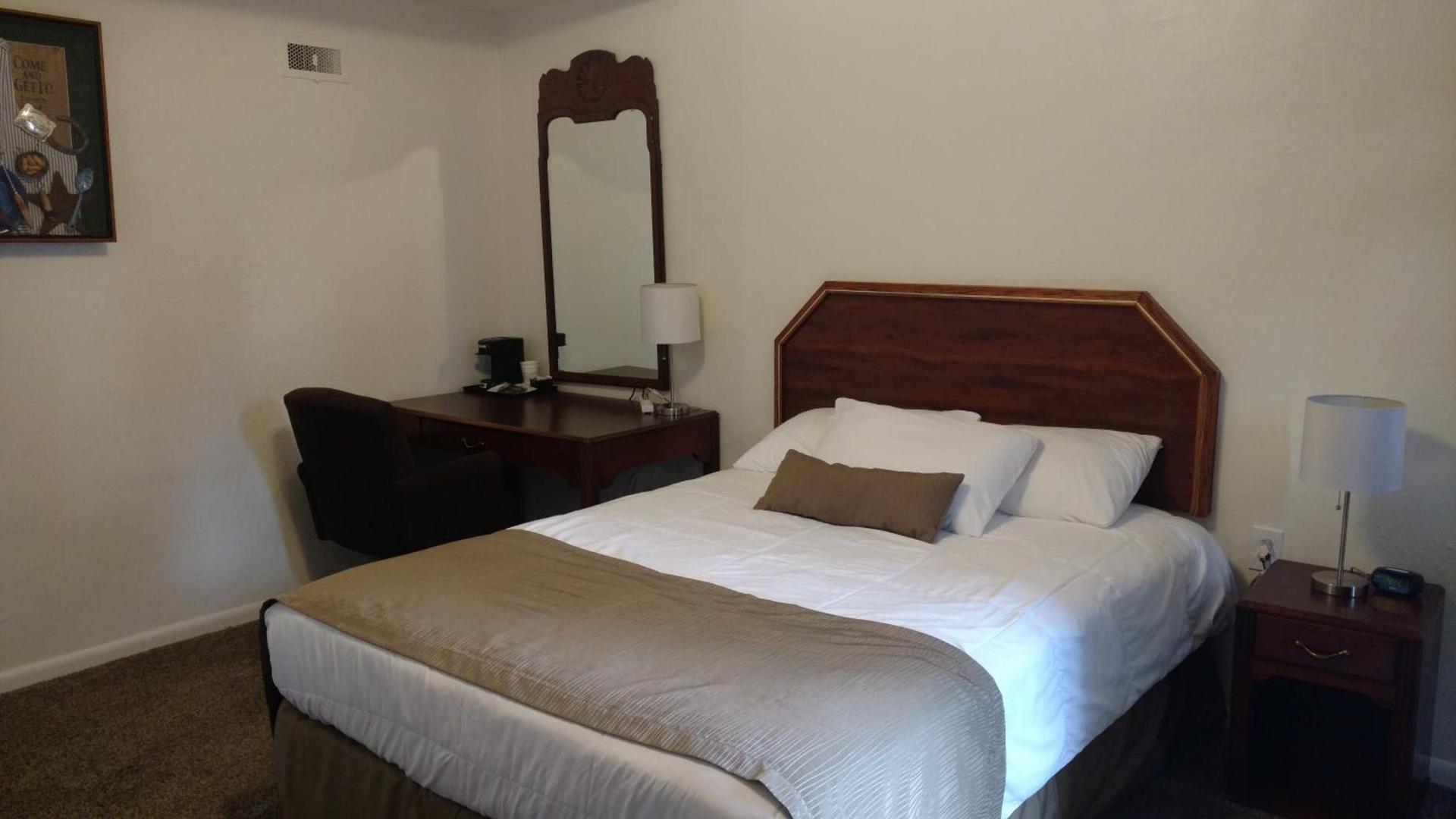 Cattlemen Motel photo 10