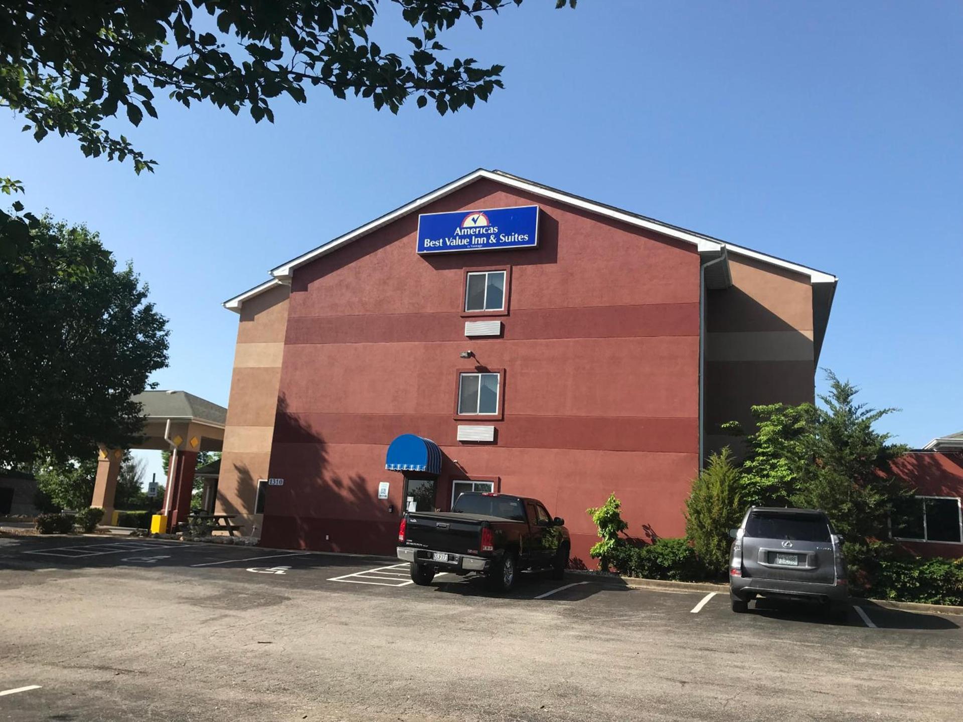 Americas Best Value Inn and Suites Saint Charles photo 63