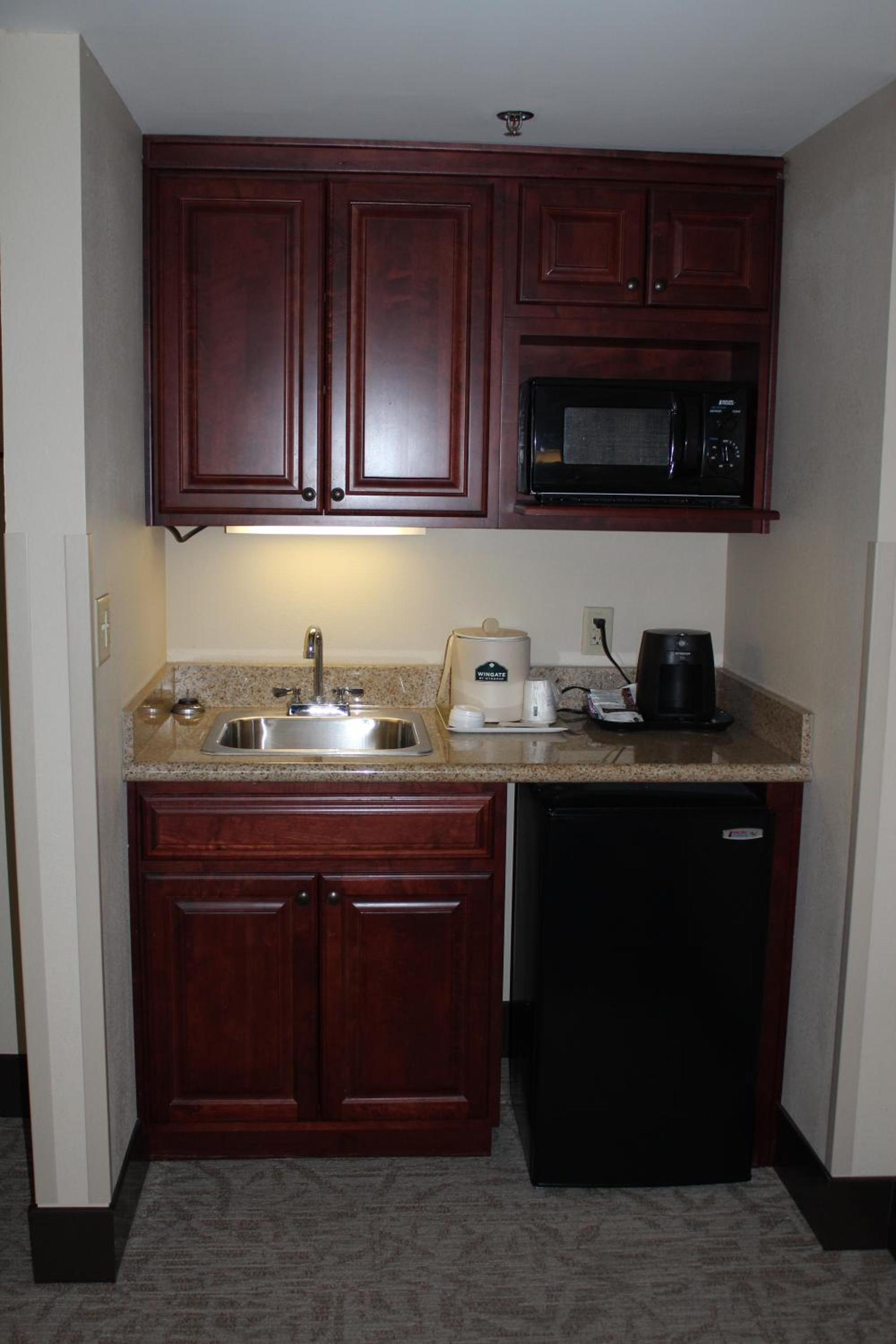 Lexington Expo Hotel by IHG photo 12