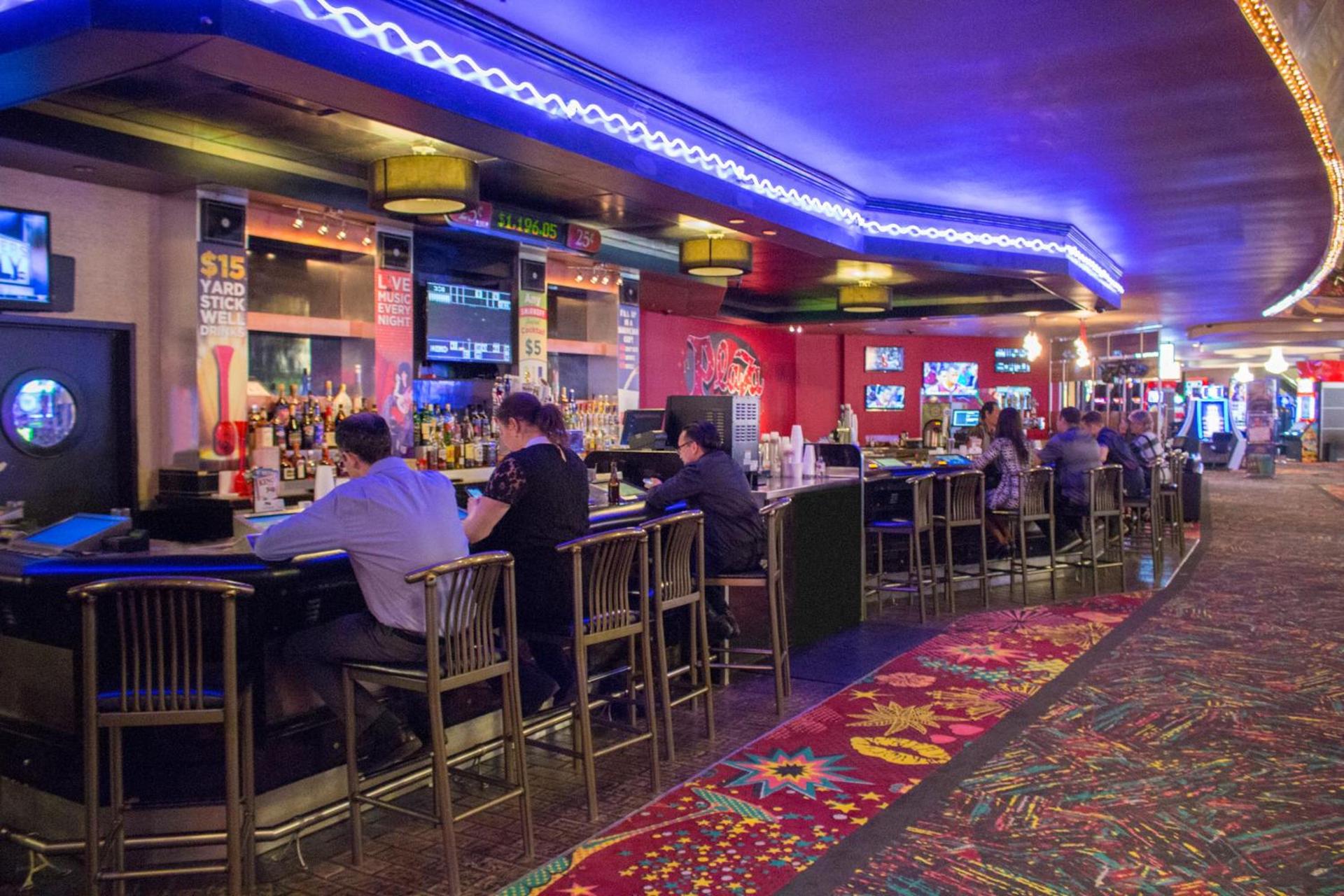 Plaza Hotel & Casino photo 2
