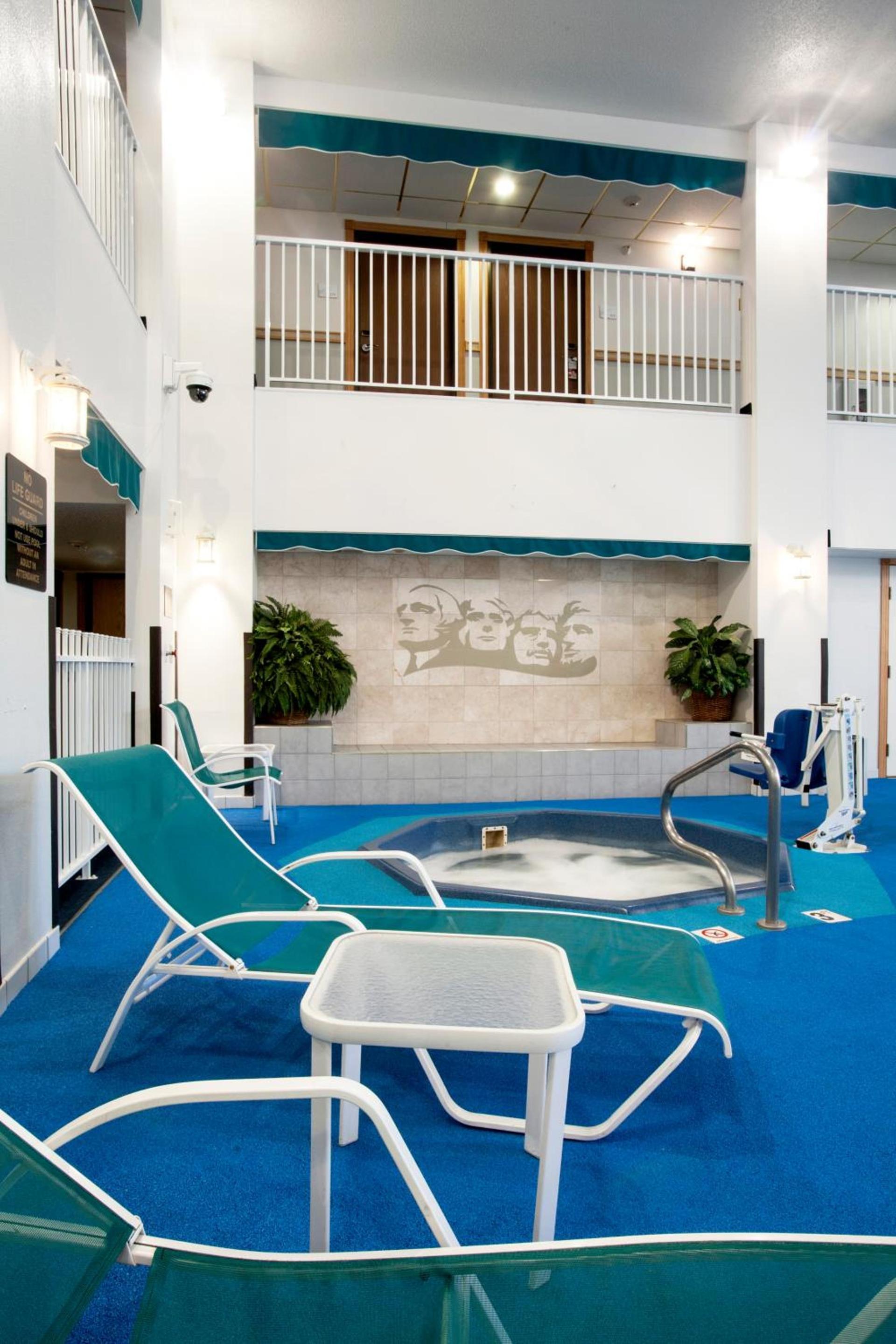 Ramada by Wyndham Keystone Near Mt Rushmore photo 59