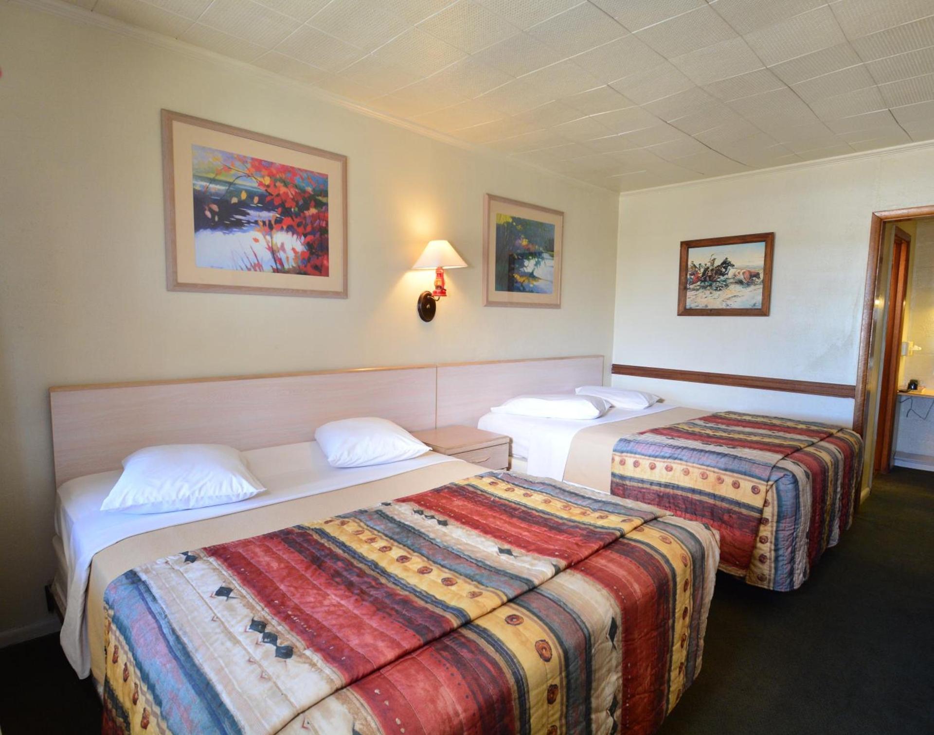 Western Hills Motel photo 12