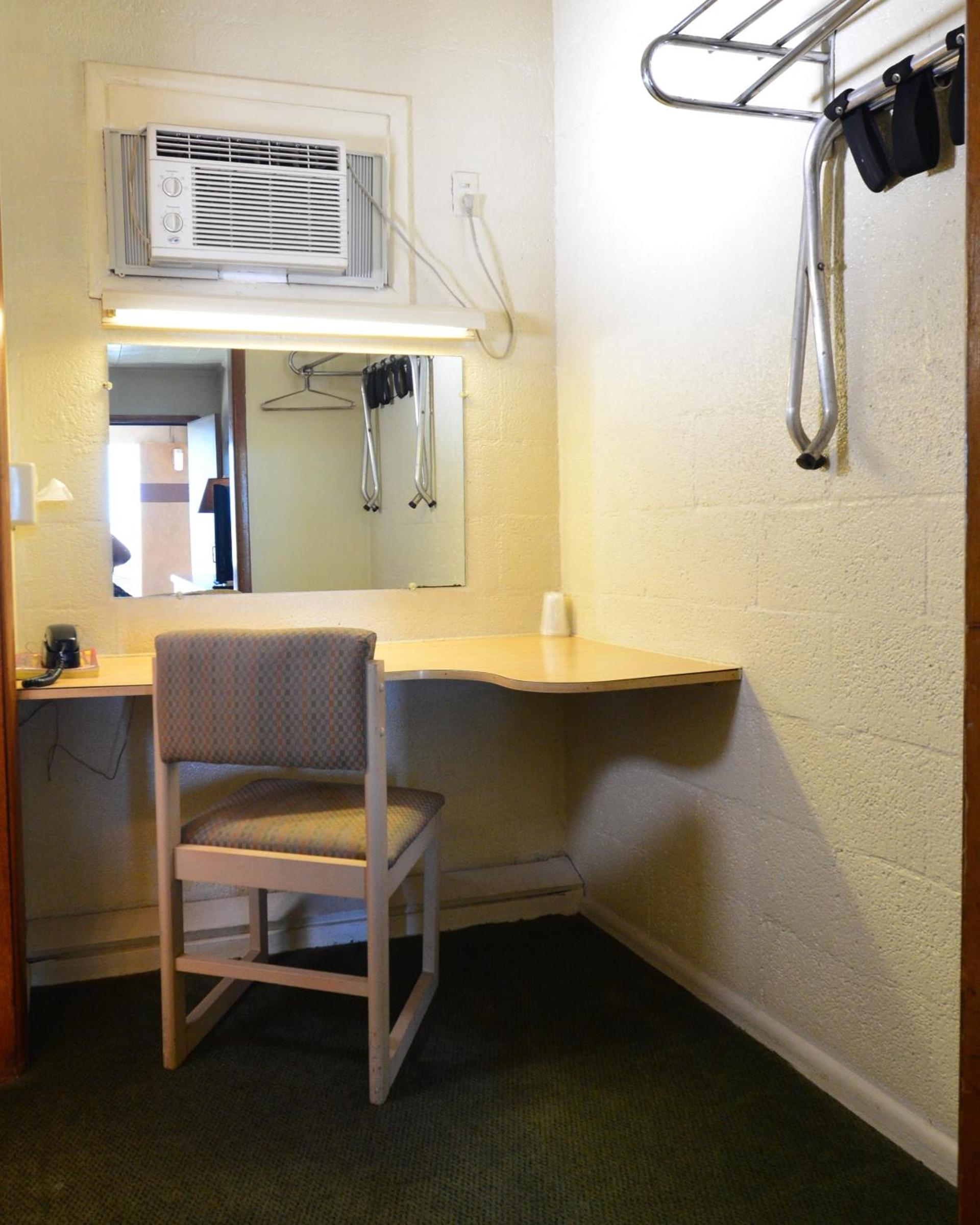 Western Hills Motel photo 20