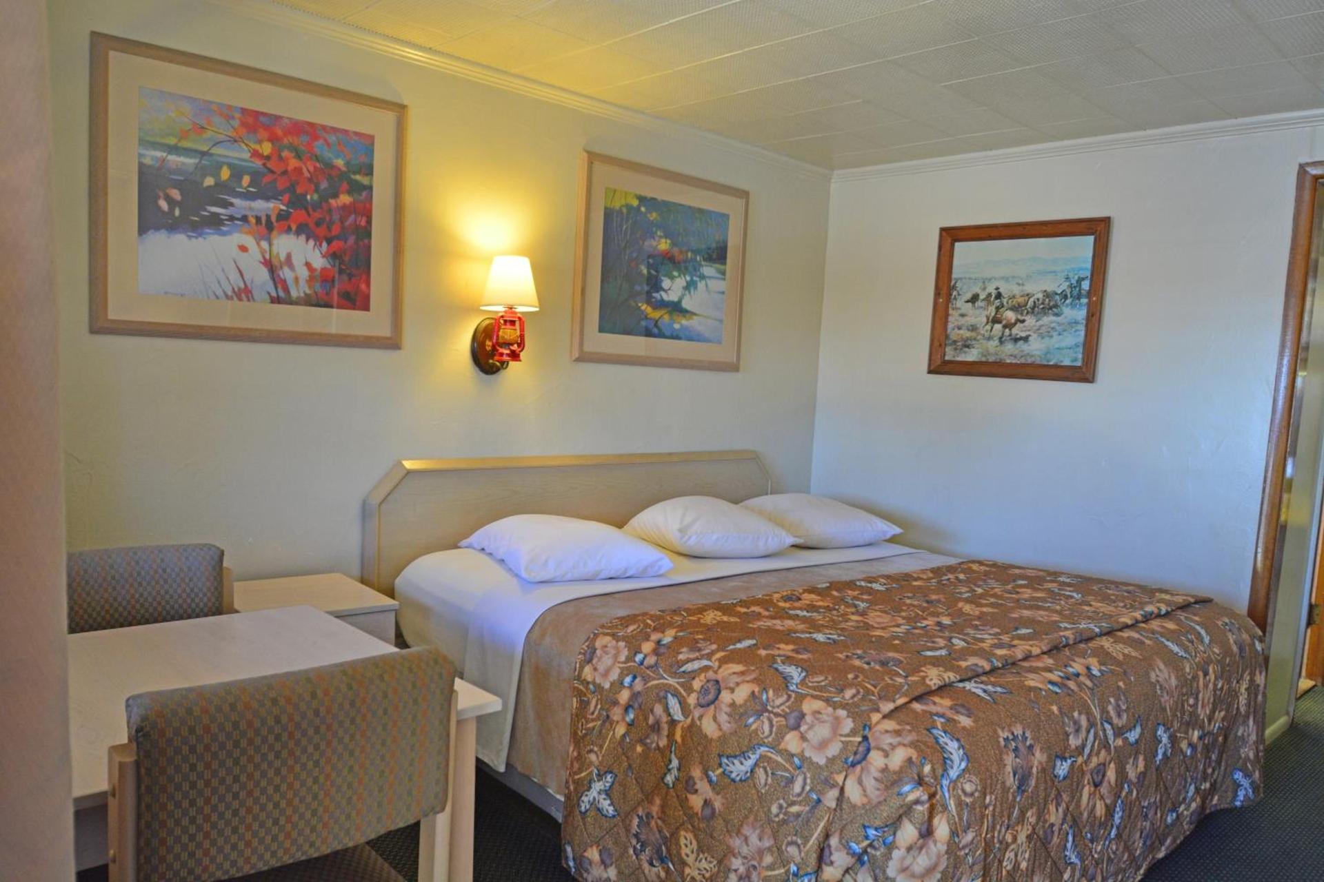 Western Hills Motel photo 11