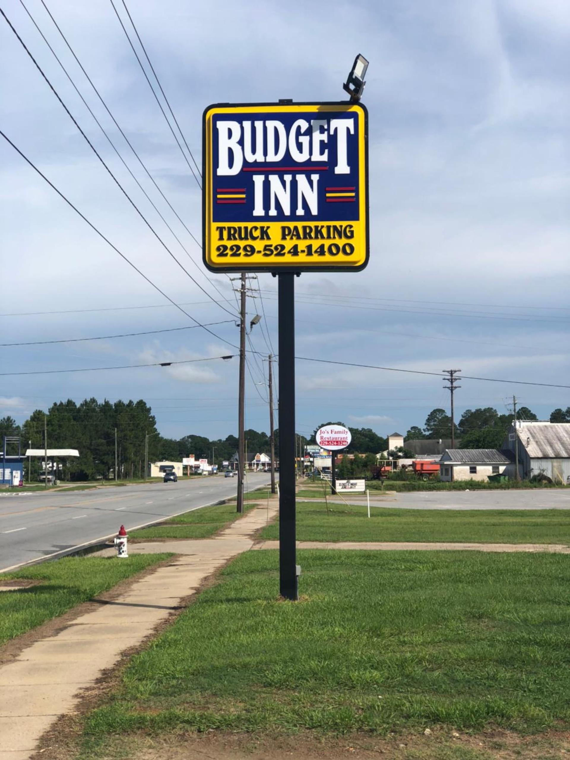 Budget Inn photo 8
