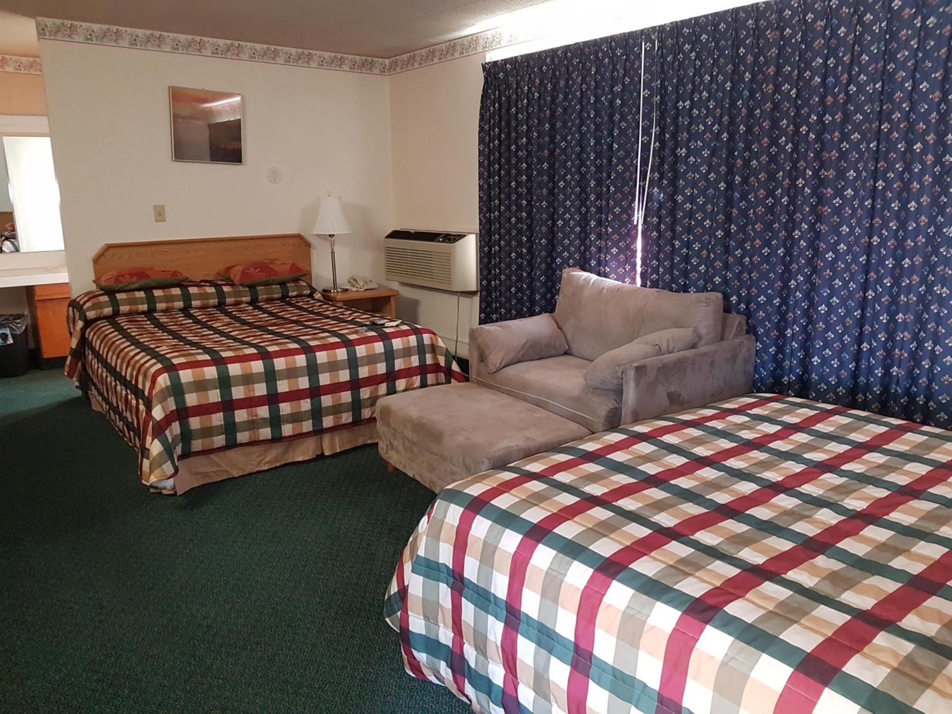 Townhouse Motel photo 42