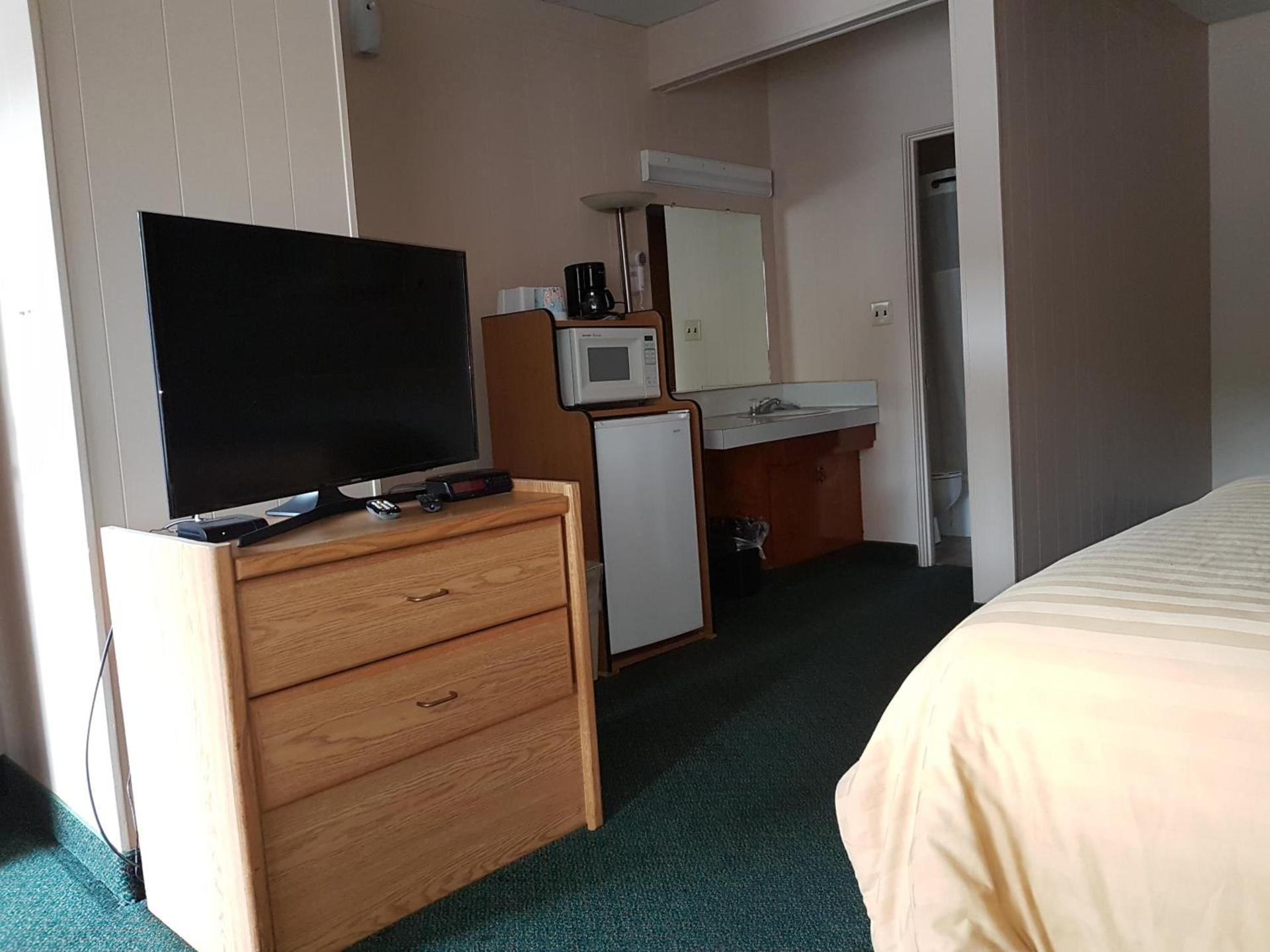 Townhouse Motel photo 39