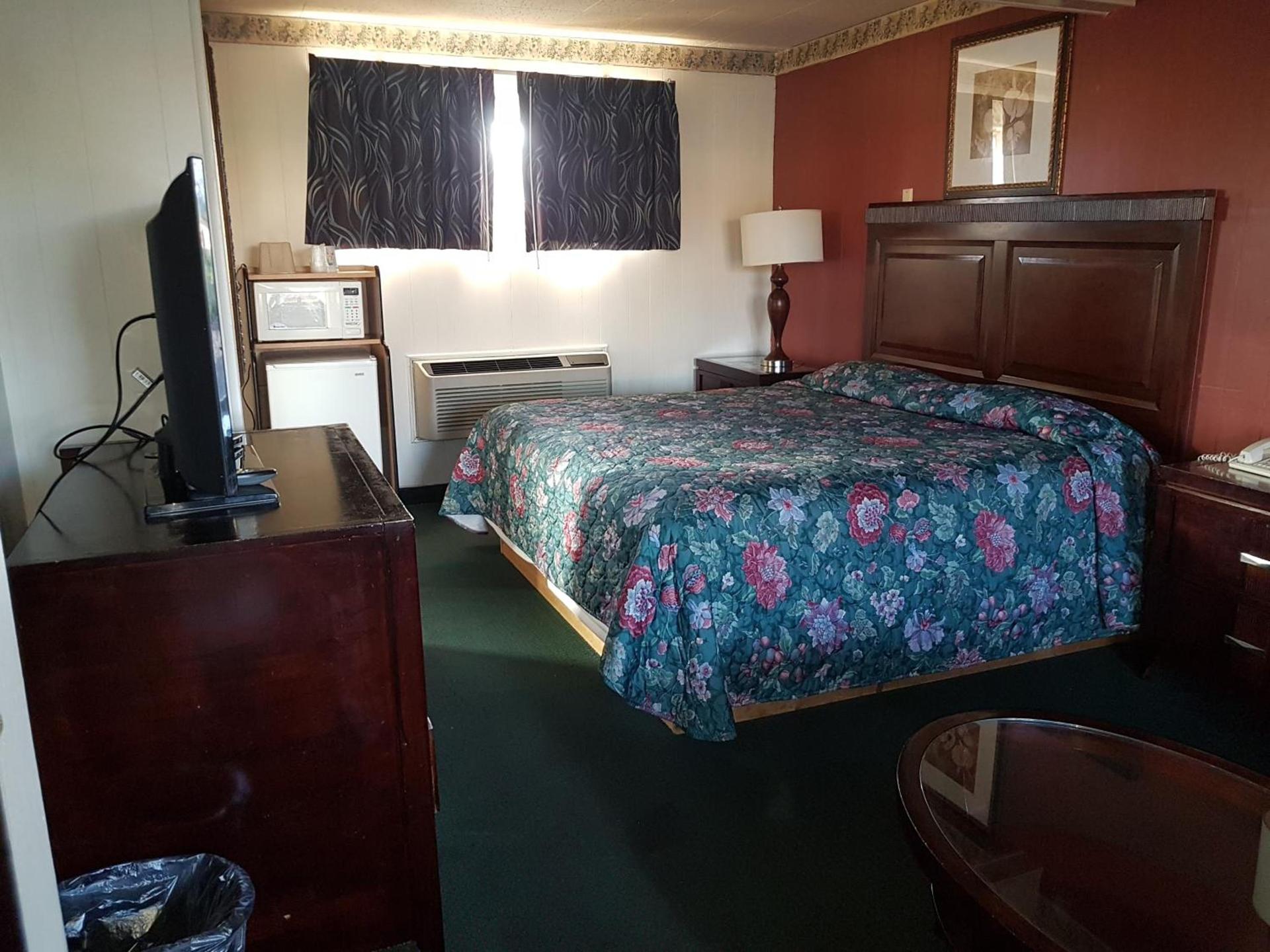 Townhouse Motel photo 19