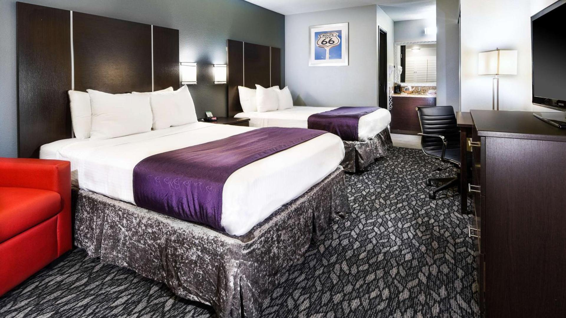 Best Western Desert Villa Inn photo 7