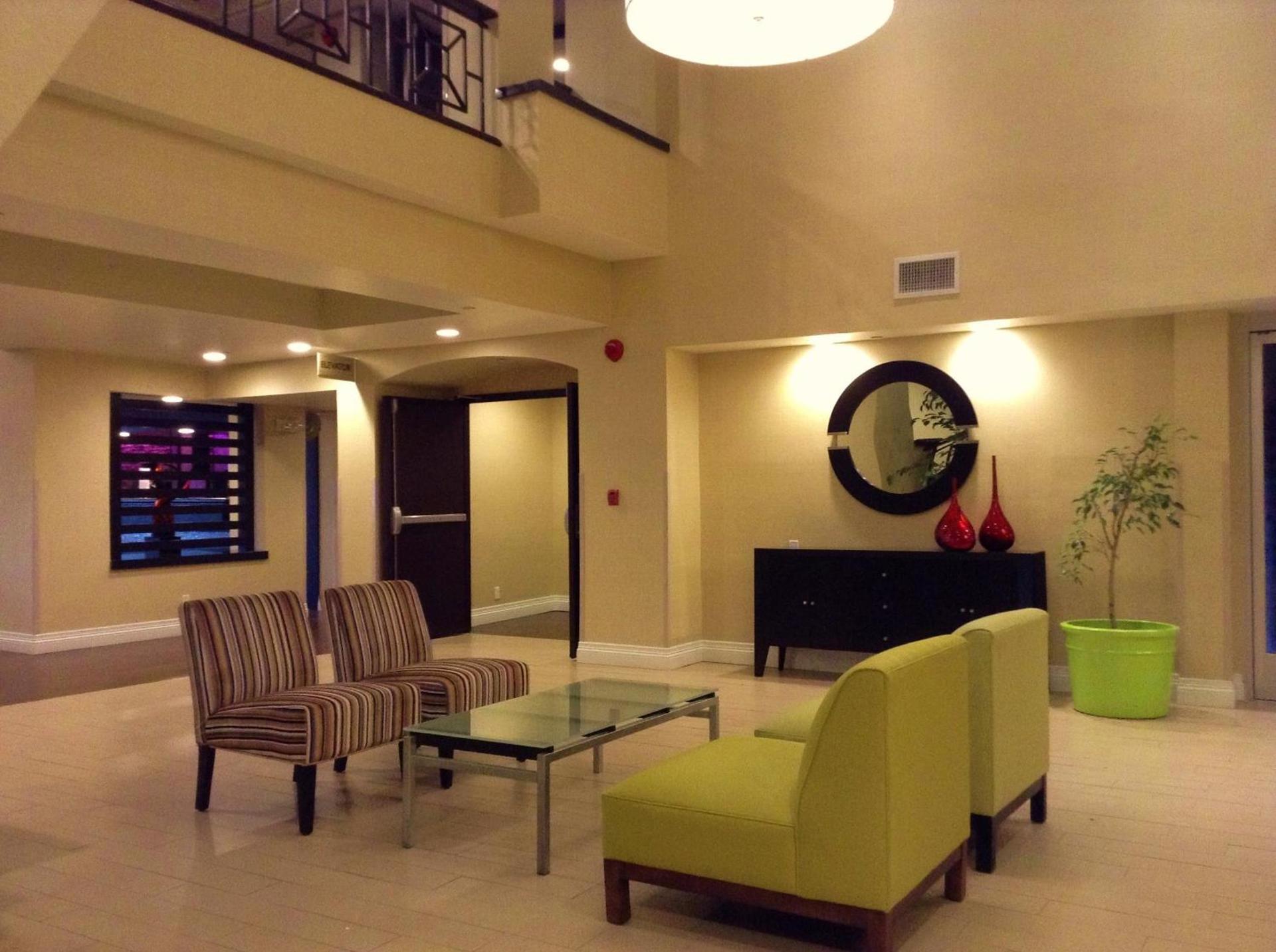 DoubleTree by Hilton Chatsworth photo 2