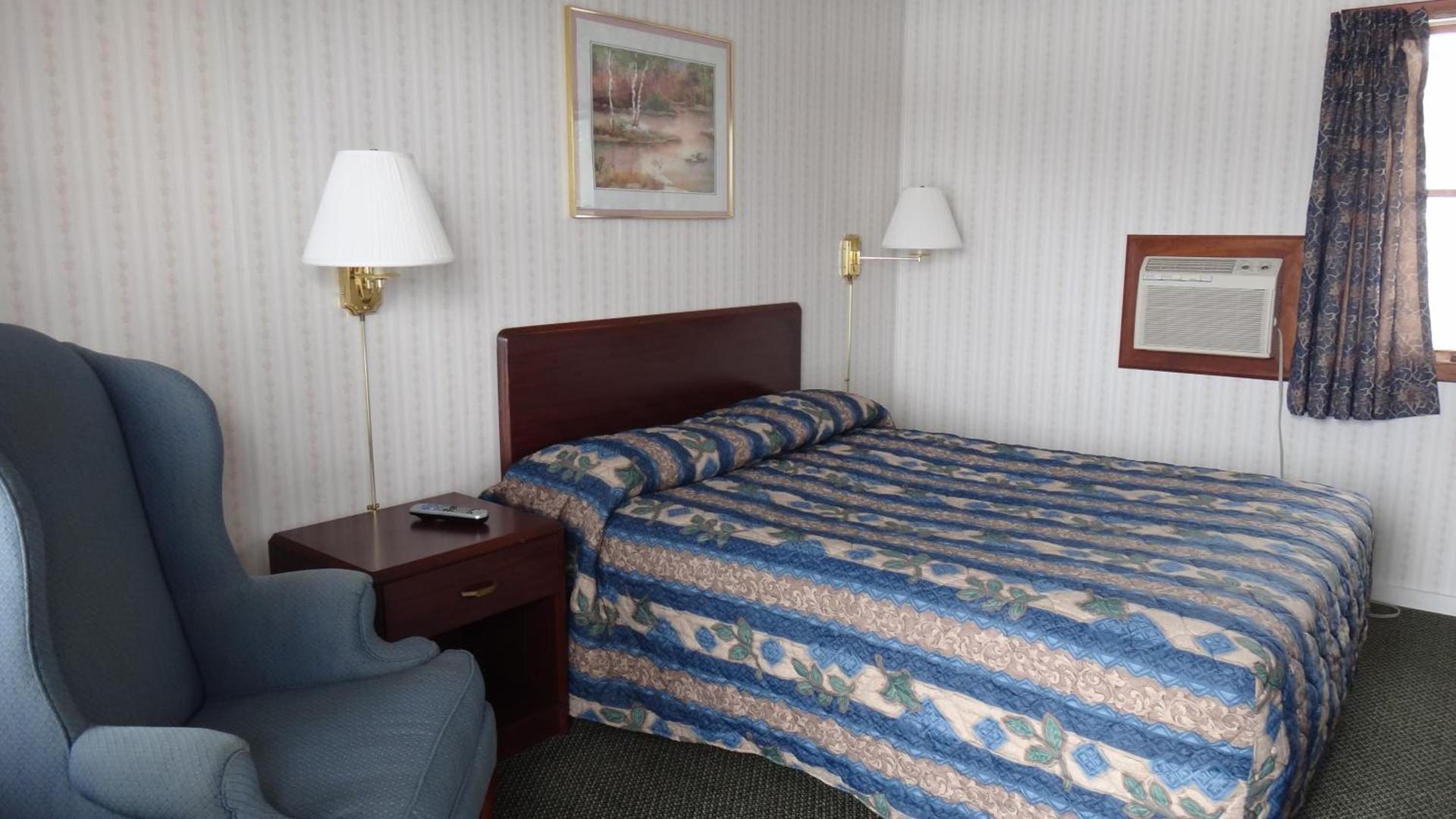 Pine Ridge Motel photo 44