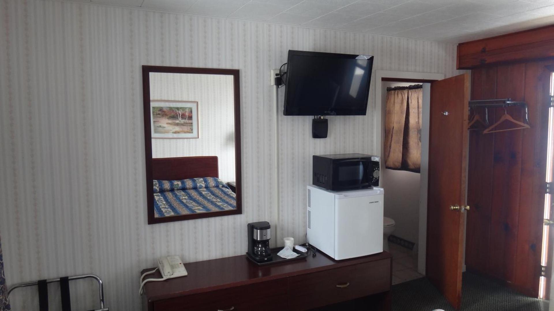 Pine Ridge Motel photo 47