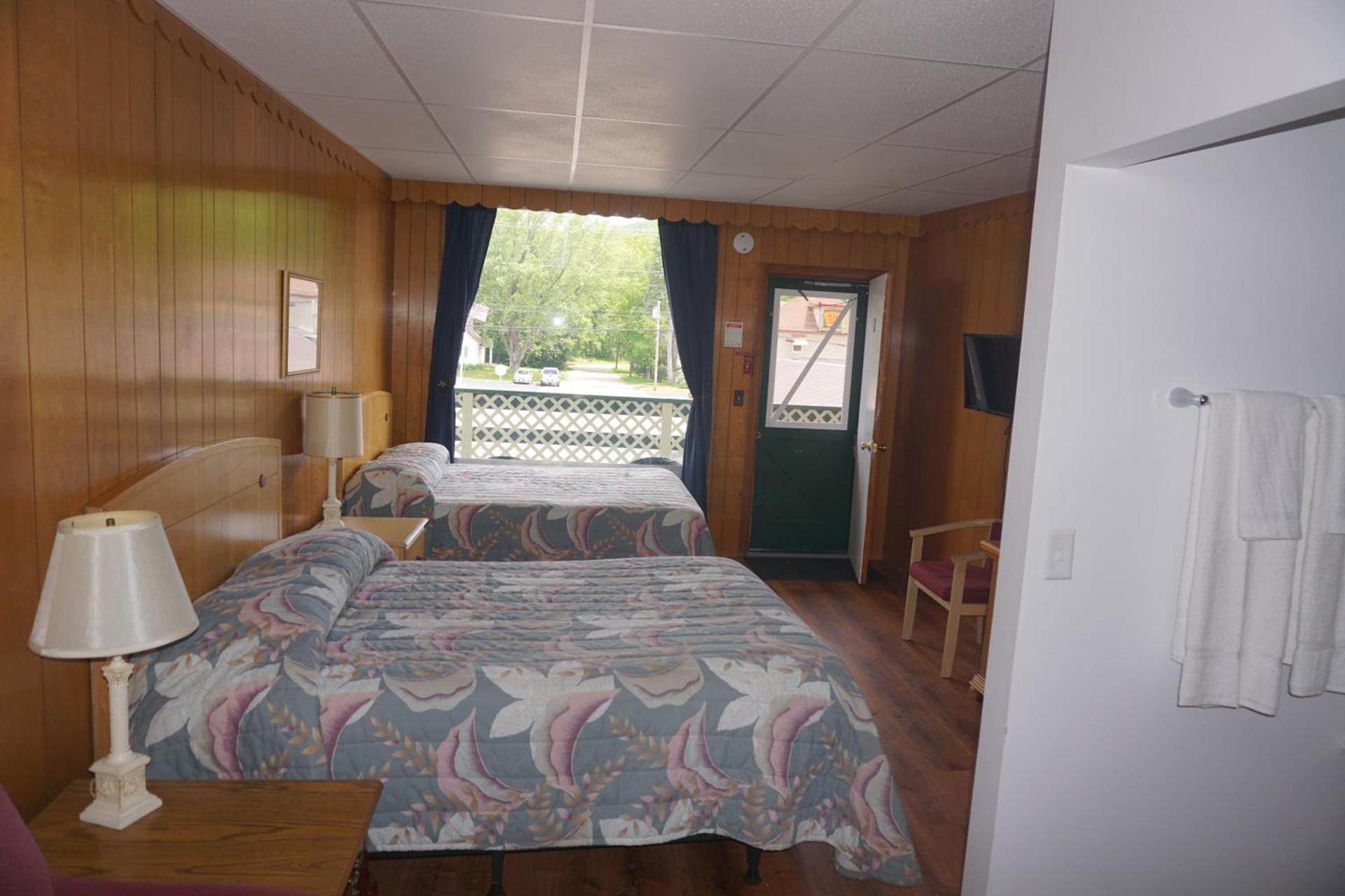 Northern Peaks Motor Inn photo 39