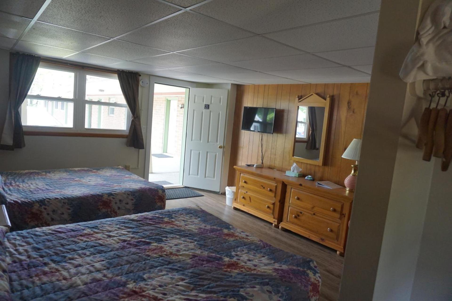 Northern Peaks Motor Inn photo 19