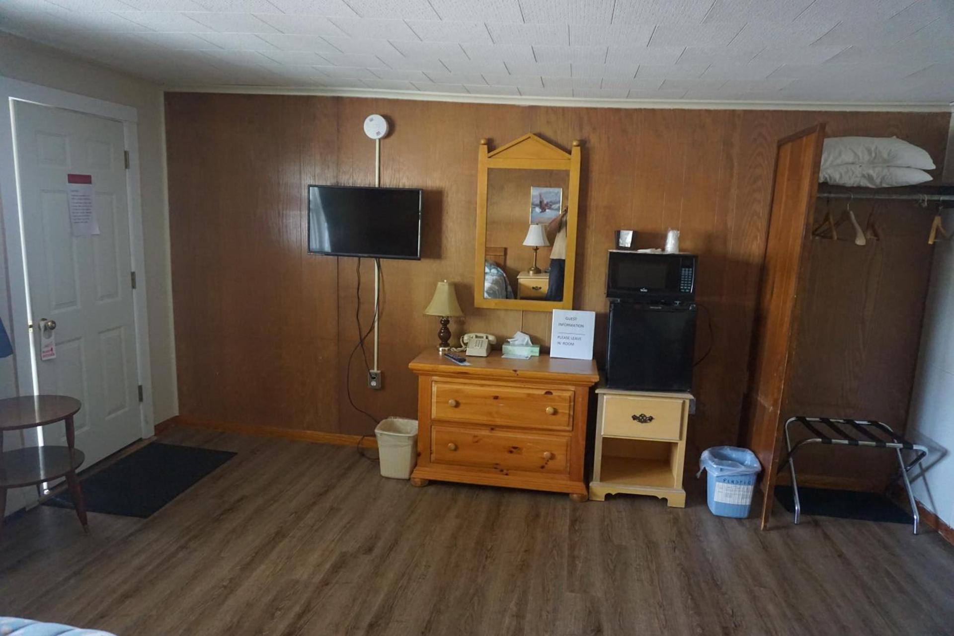 Northern Peaks Motor Inn photo 27