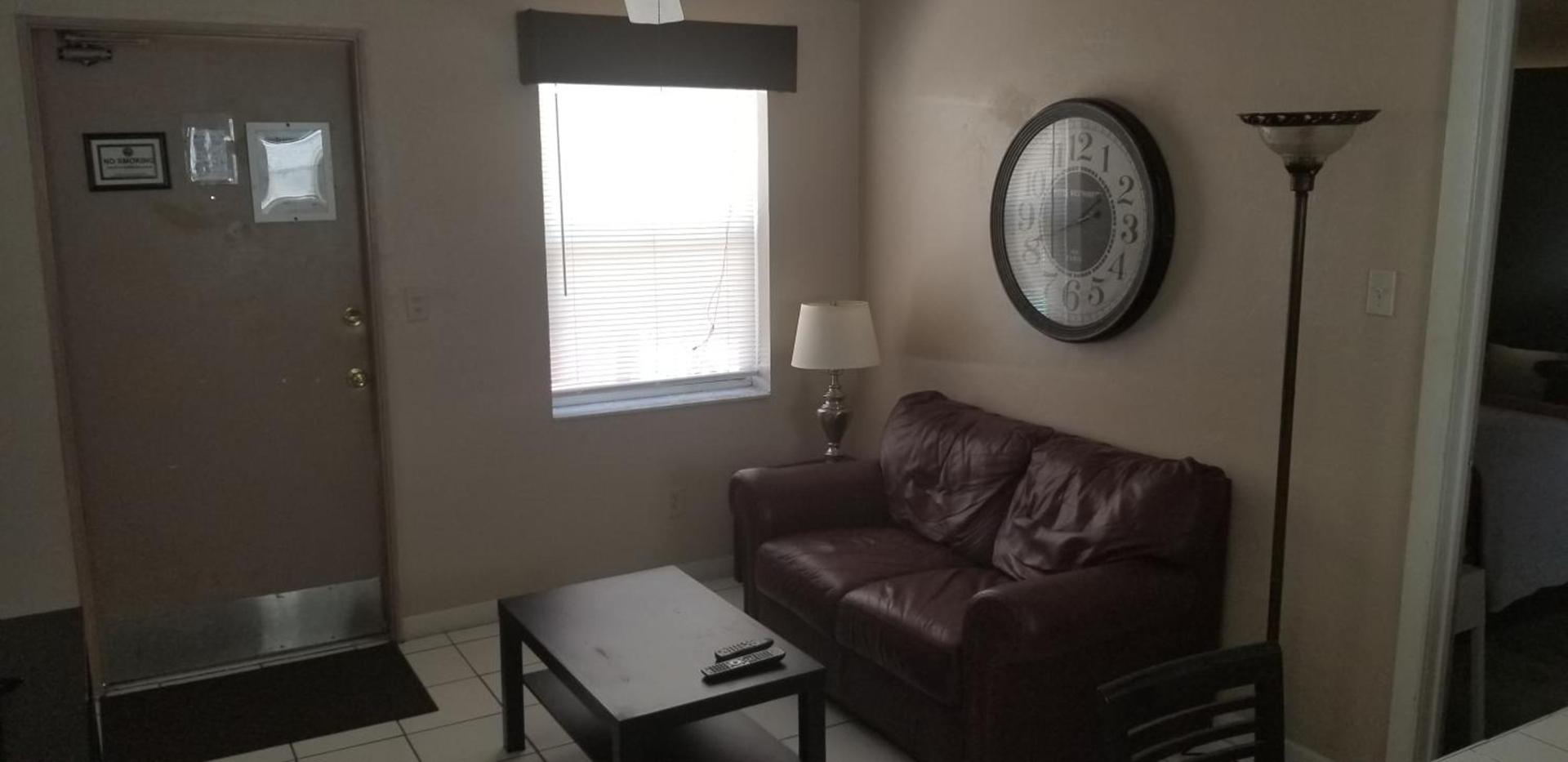 INN LEATHER GUEST HOUSE-GAY MALE ONLY photo 26