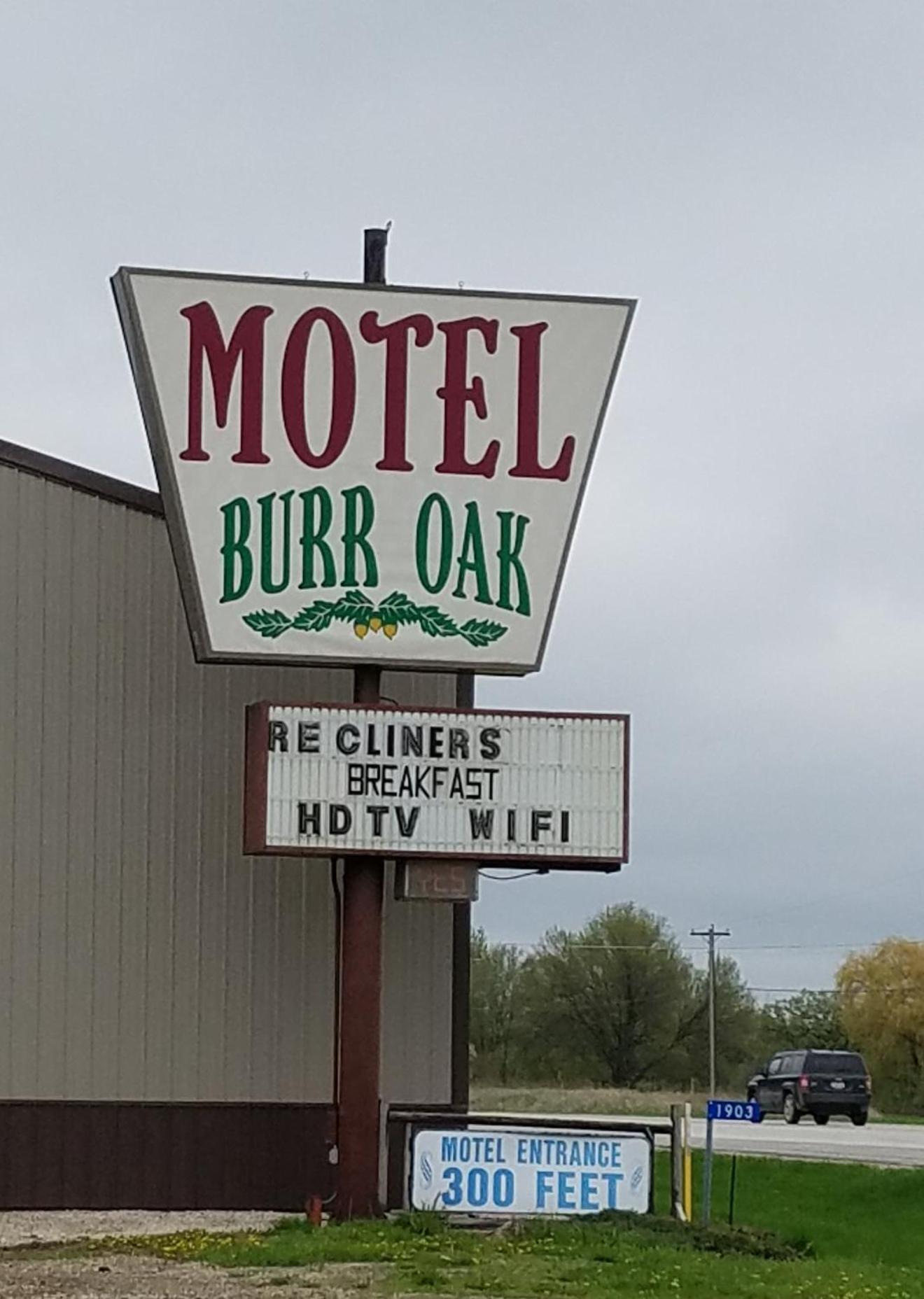 Burr Oak Motel photo 70