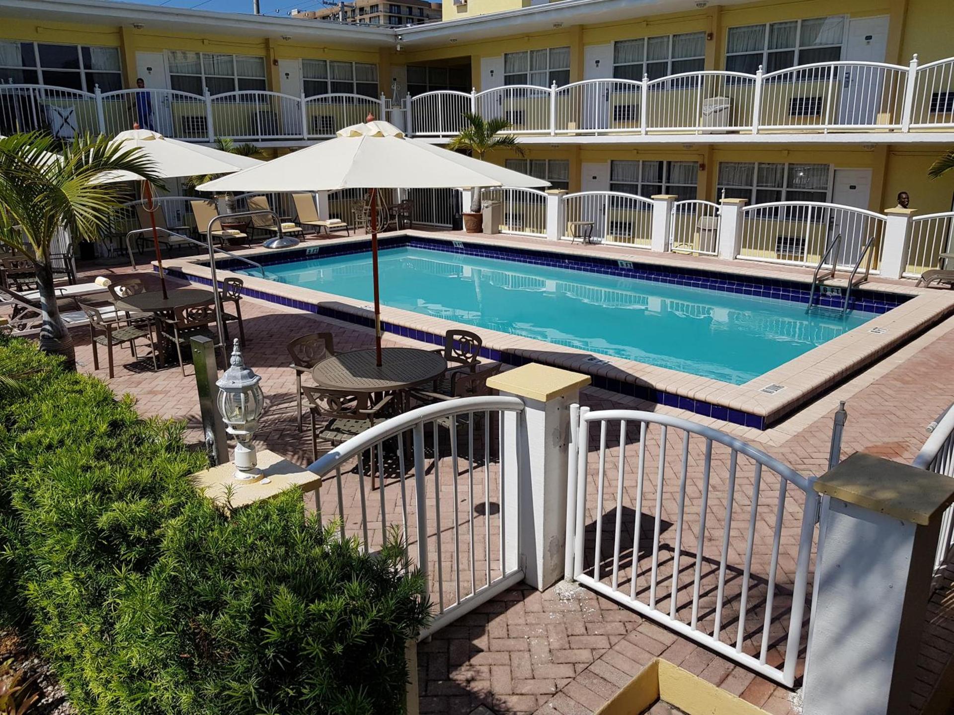 Beach Place Hotel photo 55