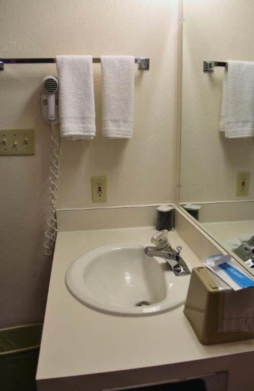 Colstrip Inn & Suites photo 7
