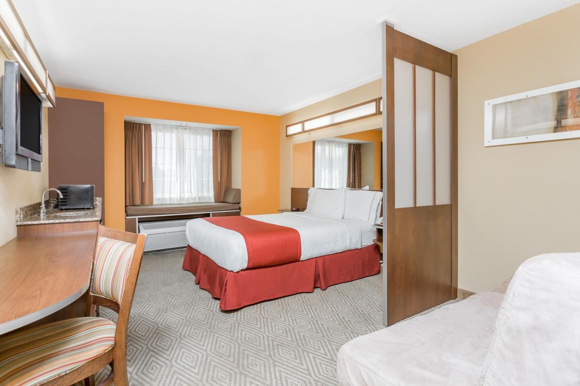 Microtel Inn and Suites by Wyndham Anderson SC photo 45