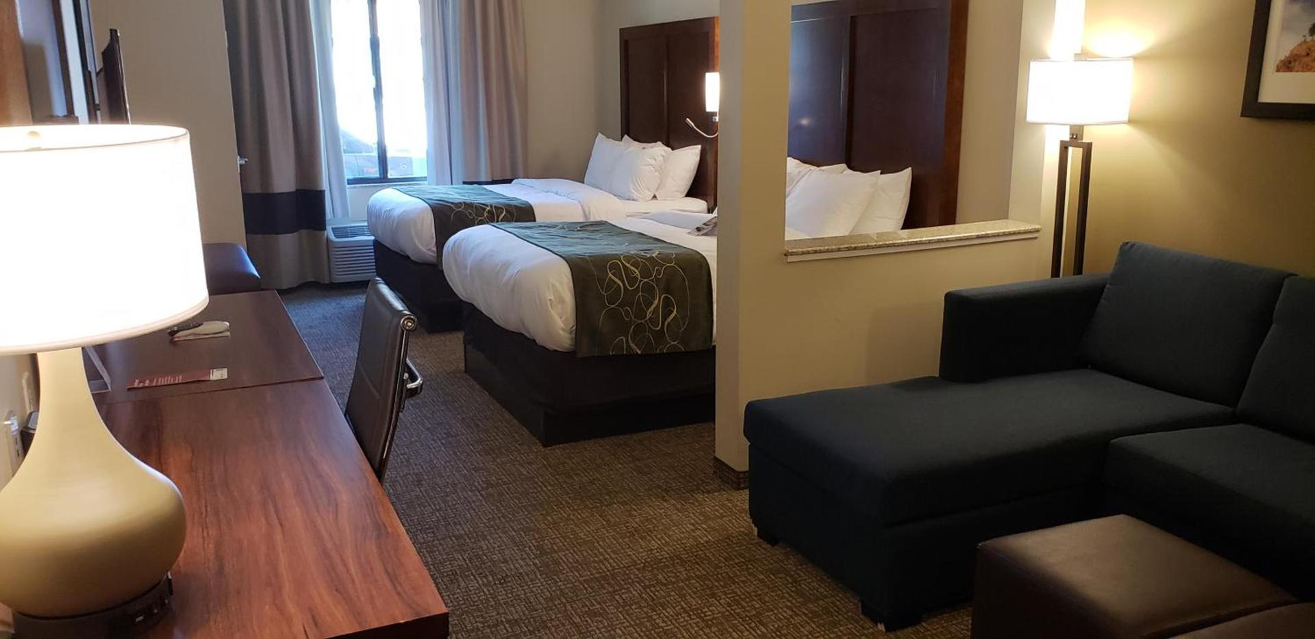 Comfort Suites Denver near Anschutz Medical Campus photo 65