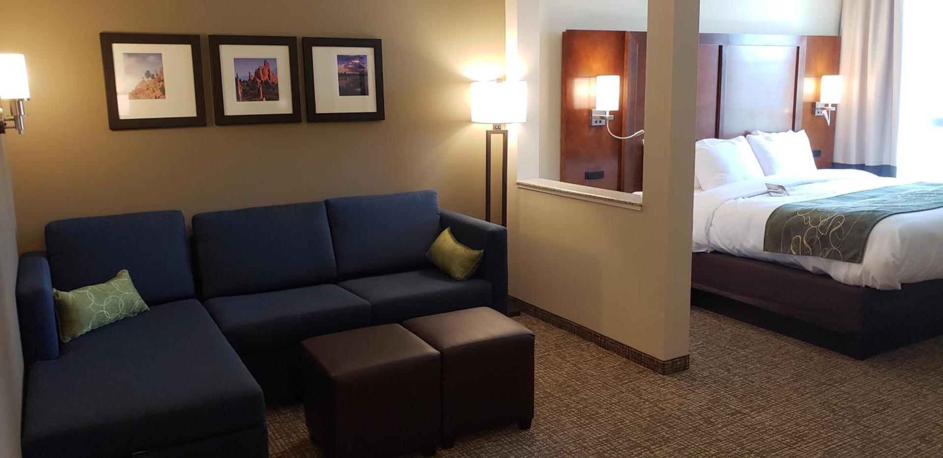 Comfort Suites Denver near Anschutz Medical Campus photo 92