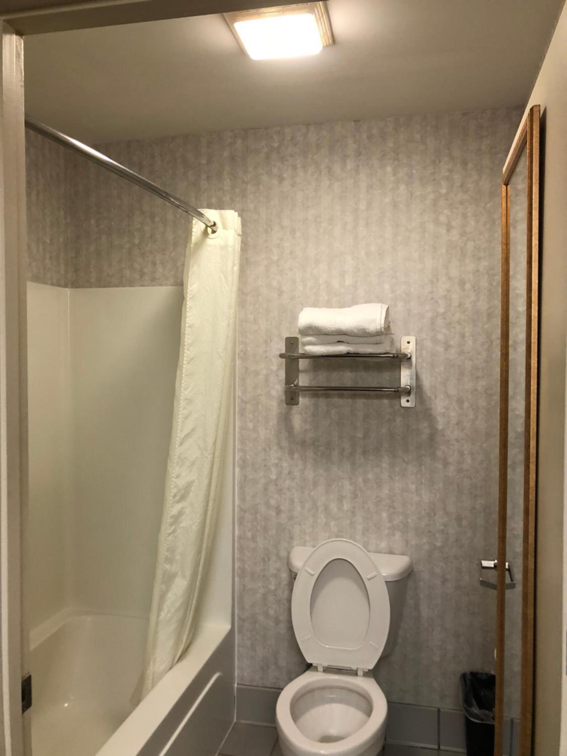 Millennium Inn photo 18