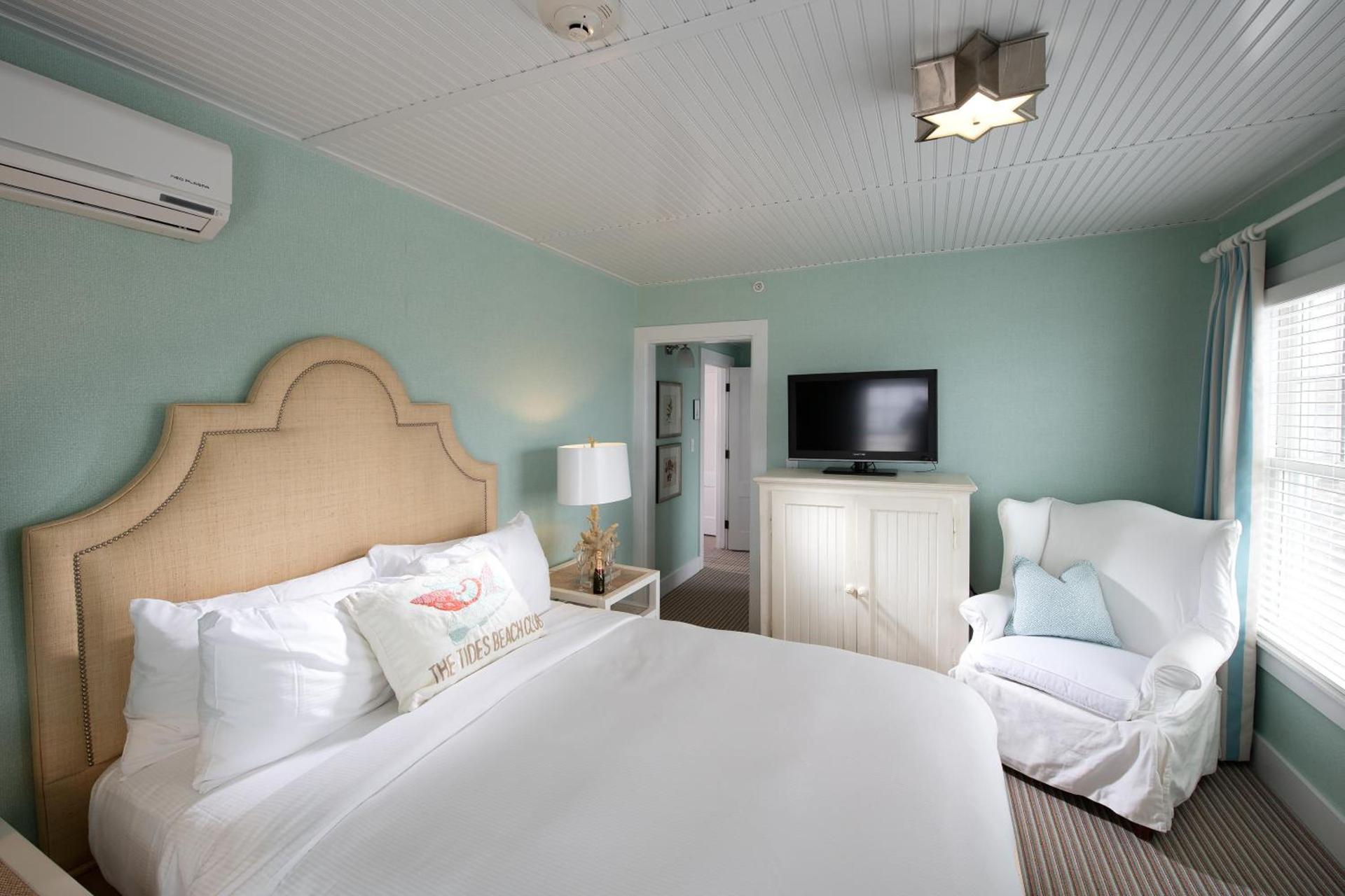 The Tides Beach Club photo 25