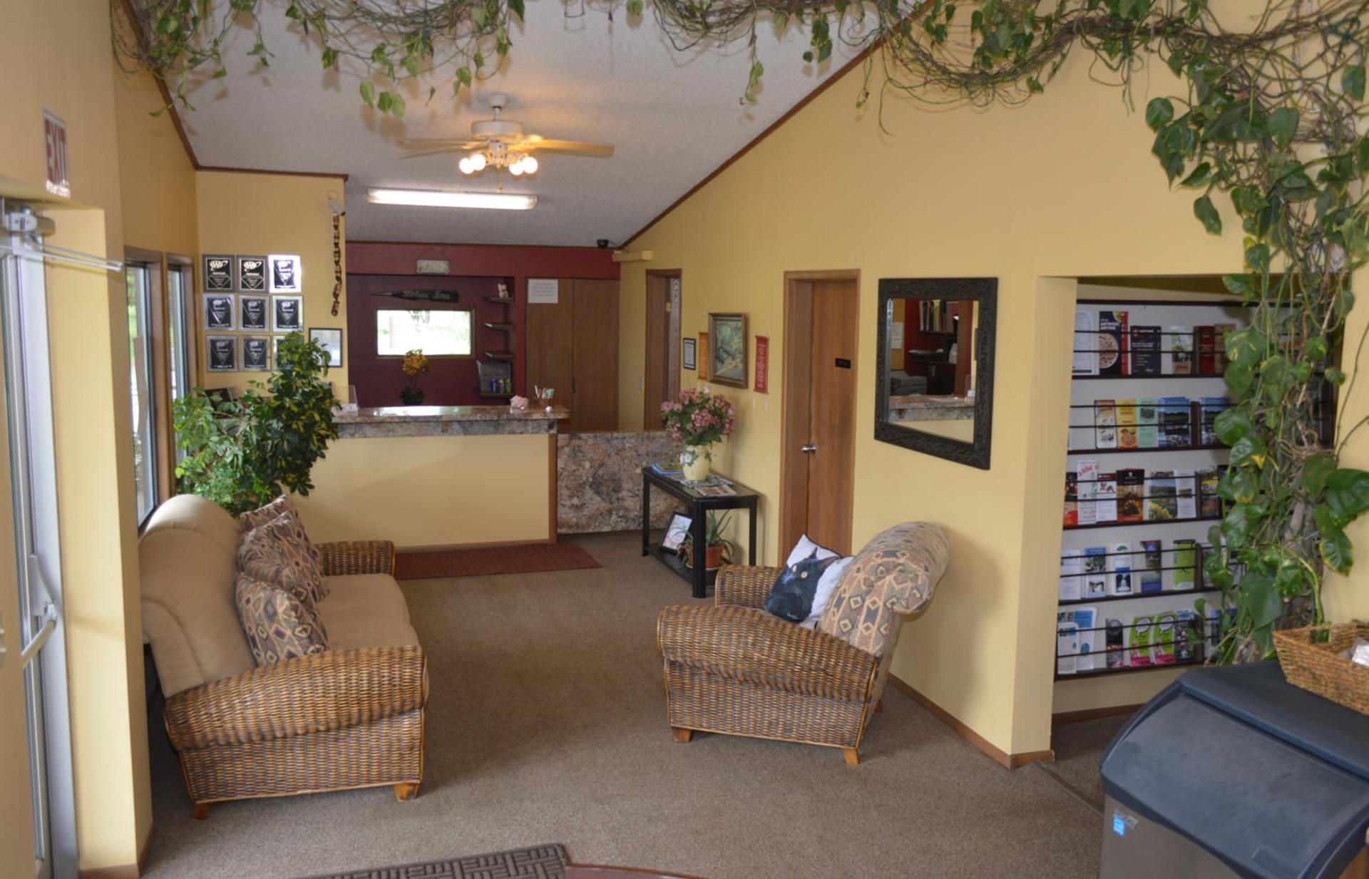 Arbor Inn of Historic Marshall photo 8