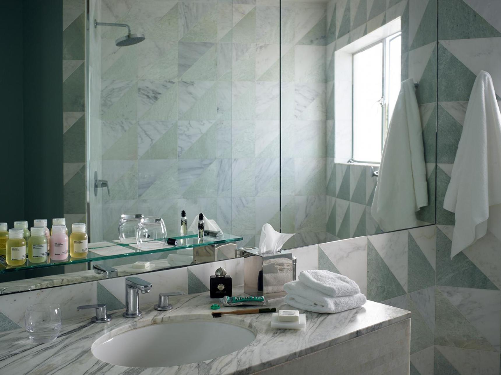 Avalon Hotel Beverly Hills, a Member of Design Hotels photo 70