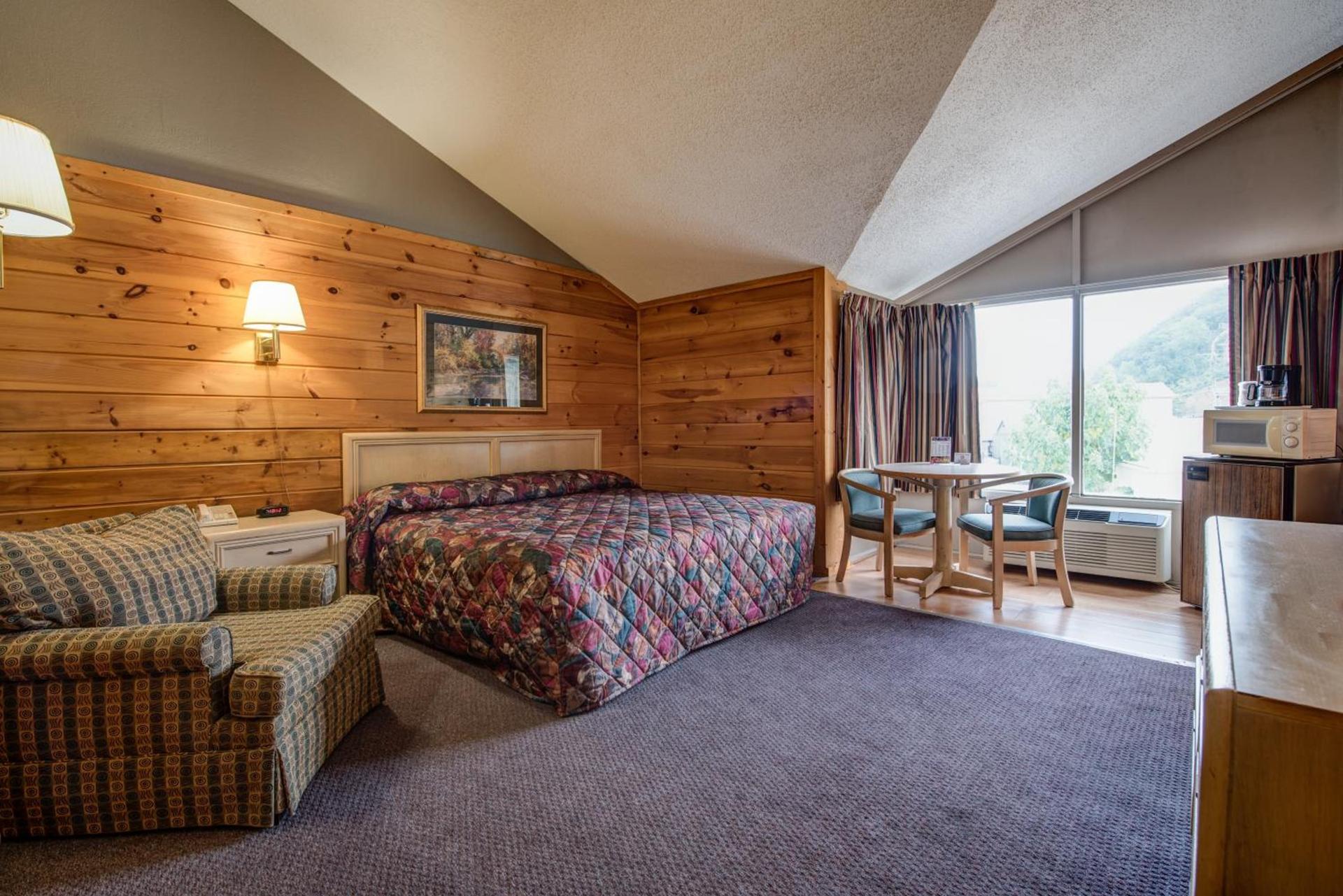 Green Valley Motel photo 9