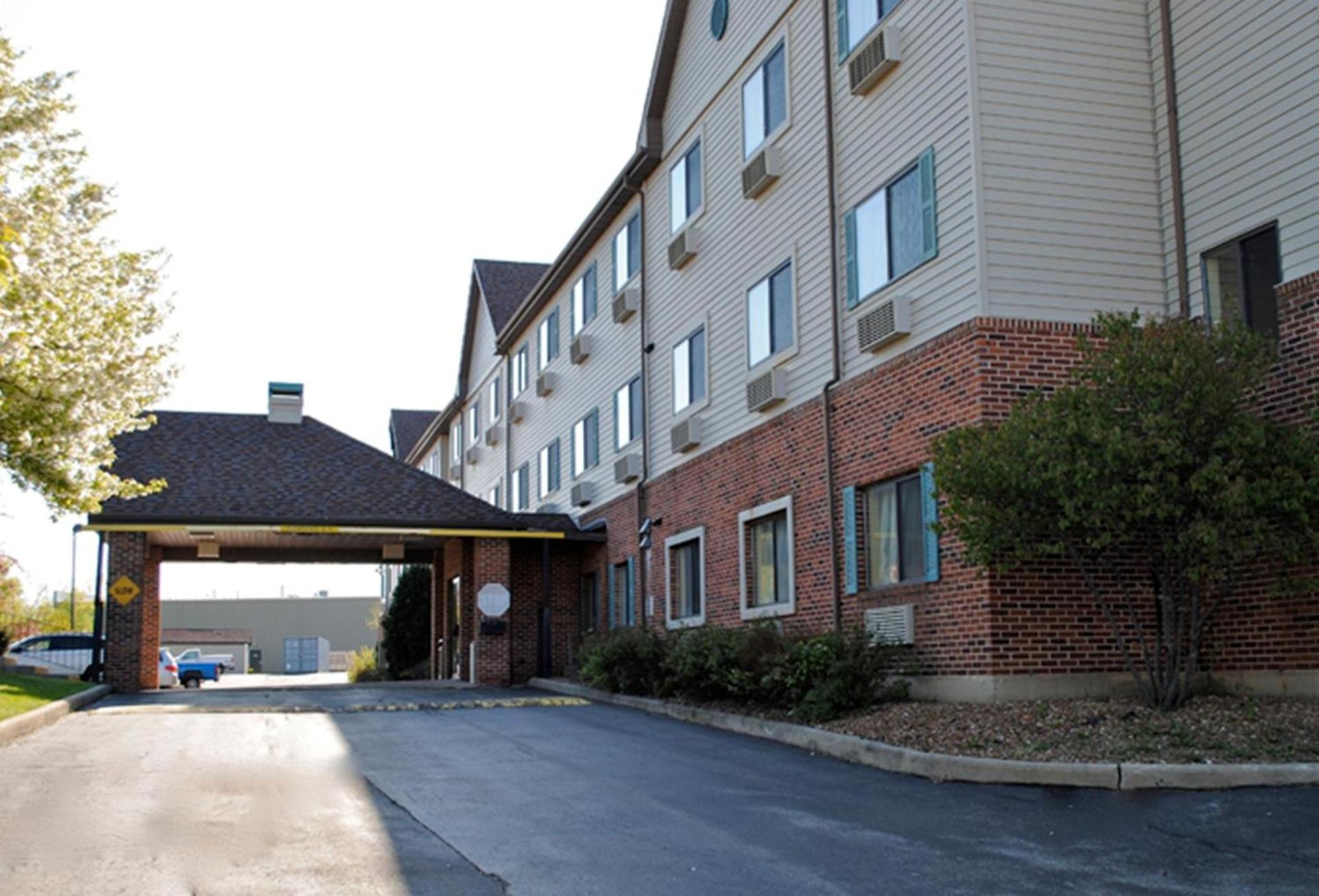 Geneva Motel photo 39