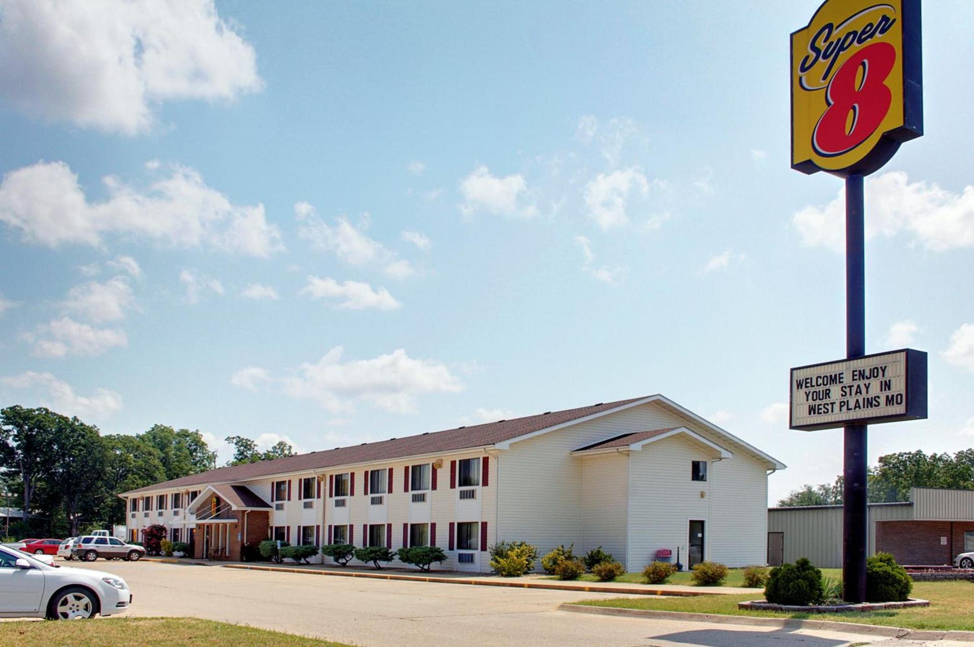 Super 8 by Wyndham West Plains photo 3
