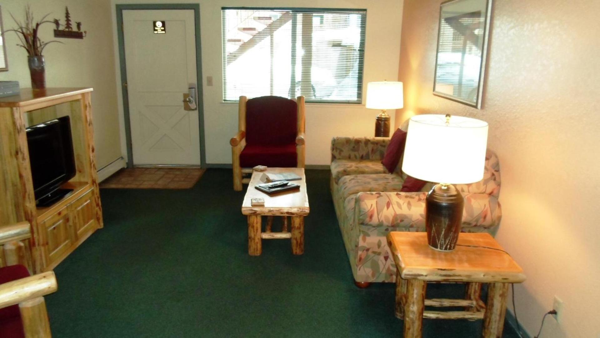 The Lodge at Lake Tahoe photo 11