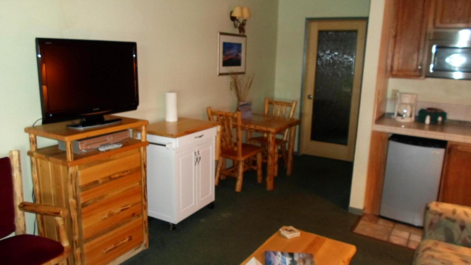 The Lodge at Lake Tahoe photo 17