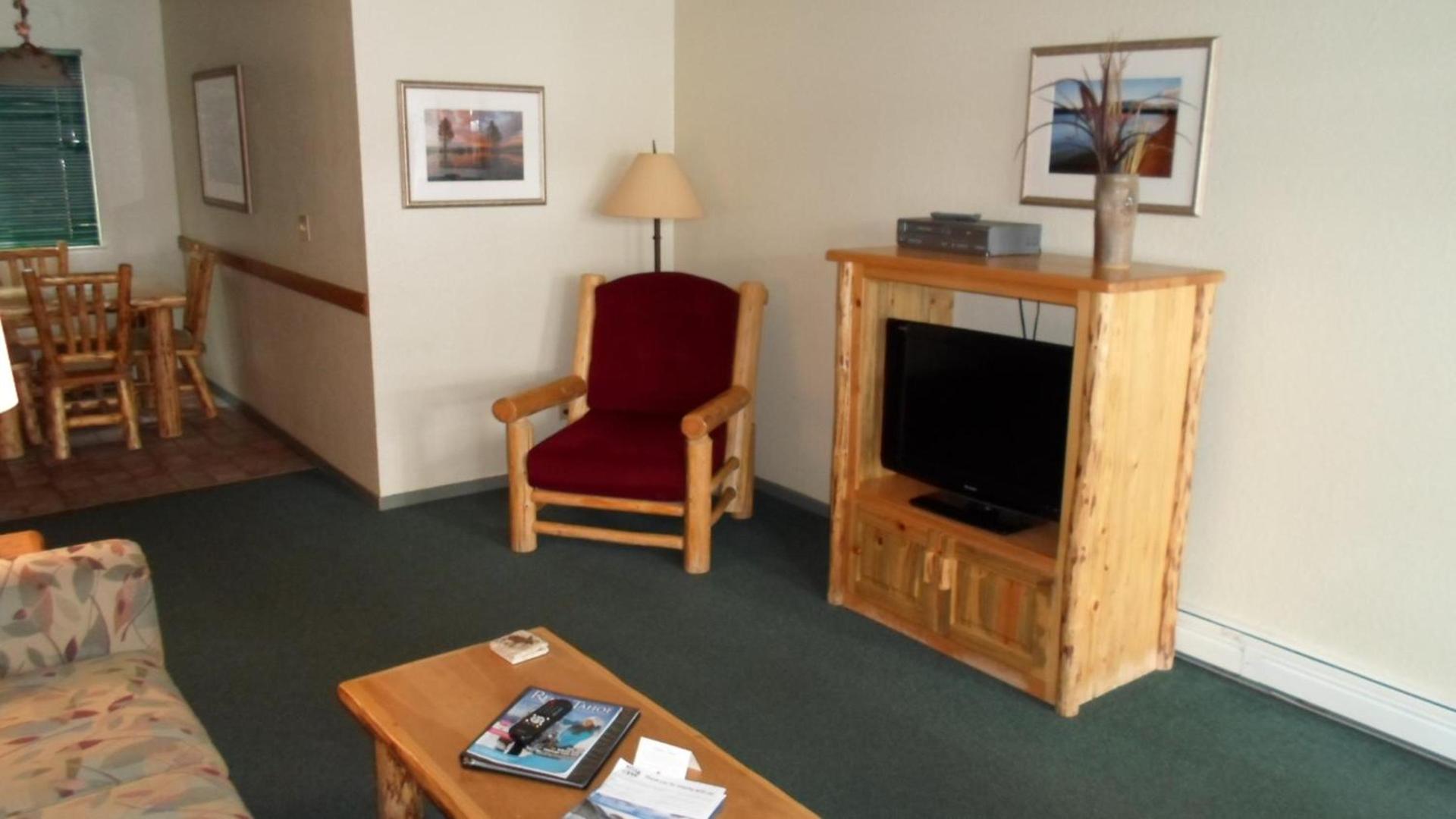 The Lodge at Lake Tahoe photo 49
