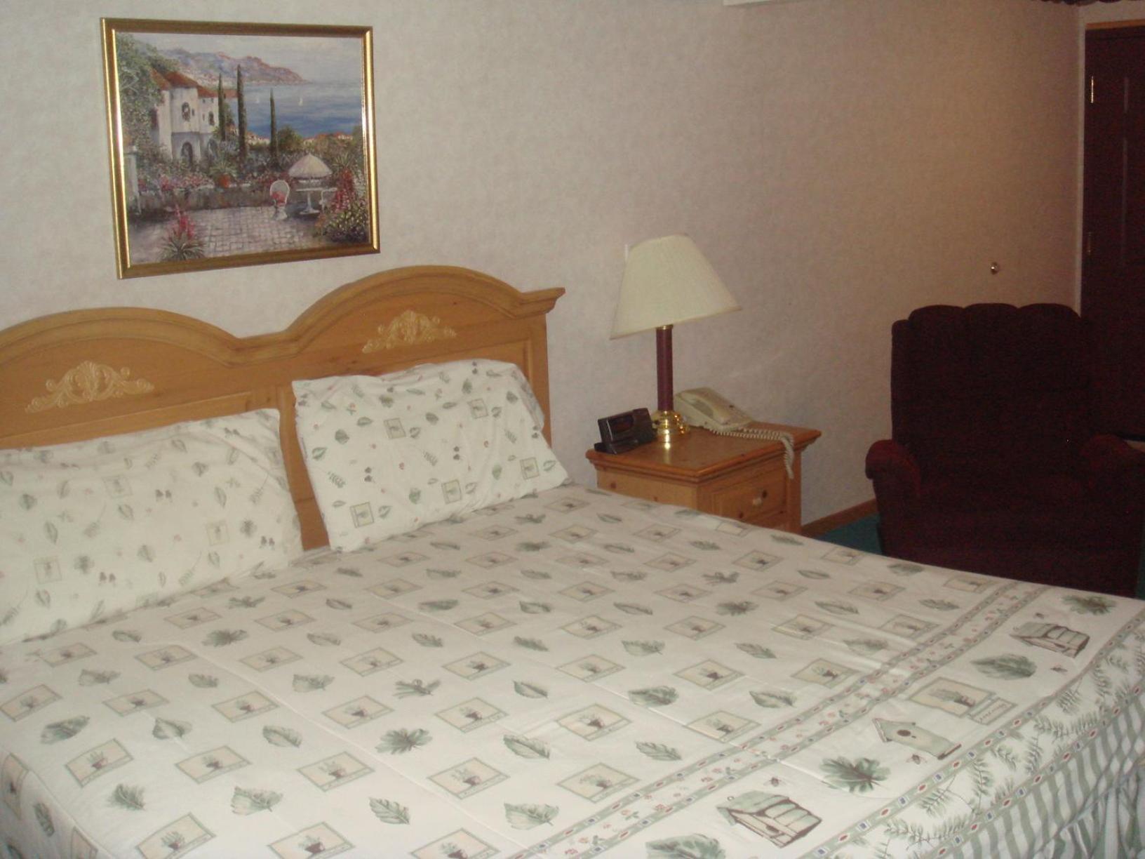 Townhouse Inn & Suites Omaha photo 3