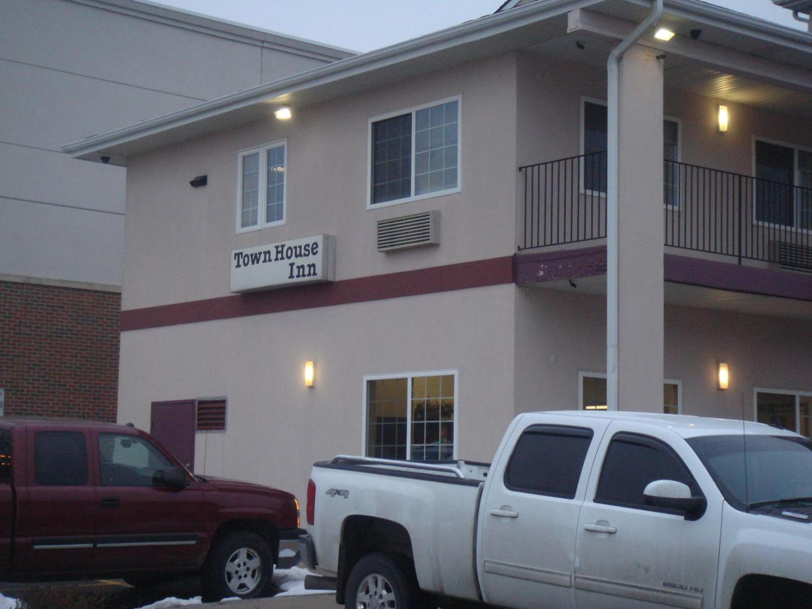 Townhouse Inn & Suites Omaha photo 19