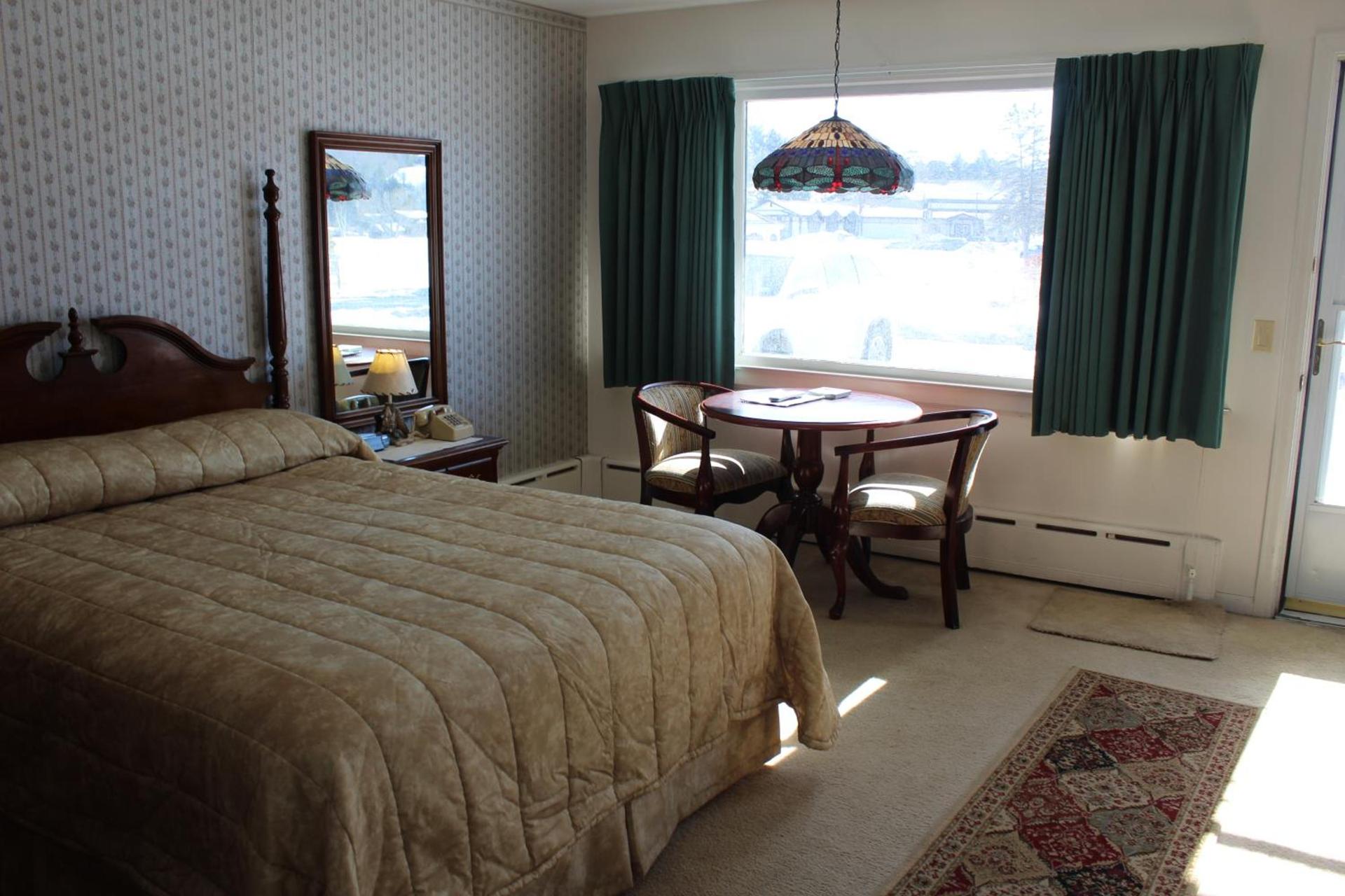 Sara Placid Inn & Suites photo 62