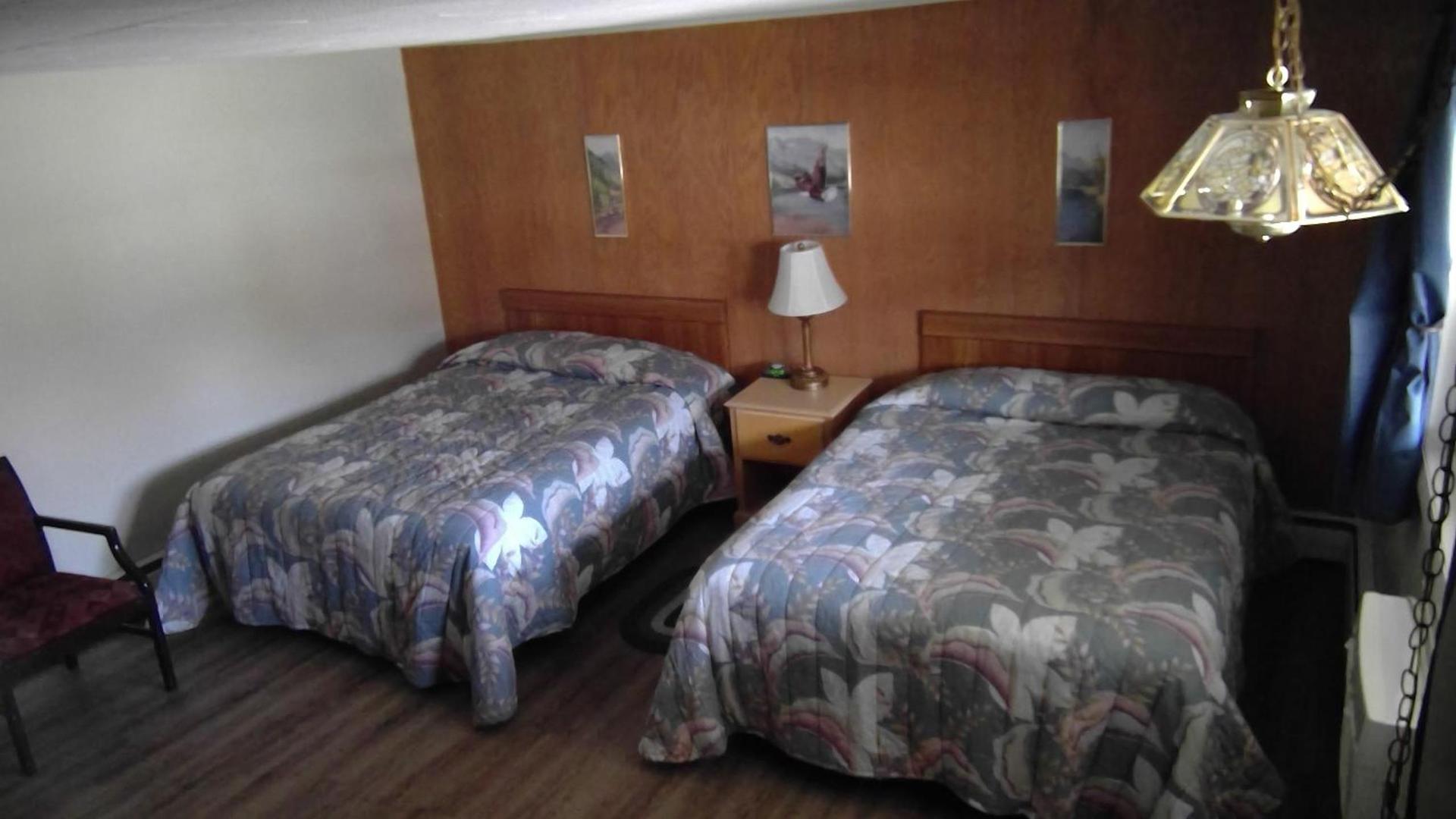 Northern Peaks Motor Inn photo 14