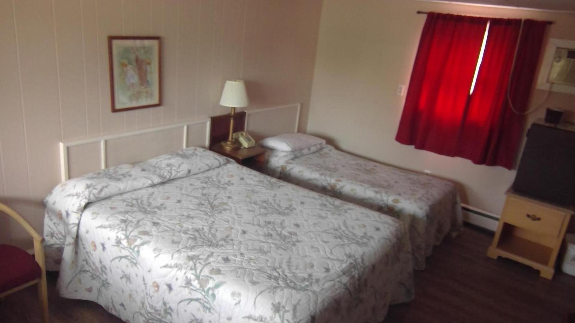 Northern Peaks Motor Inn photo 12