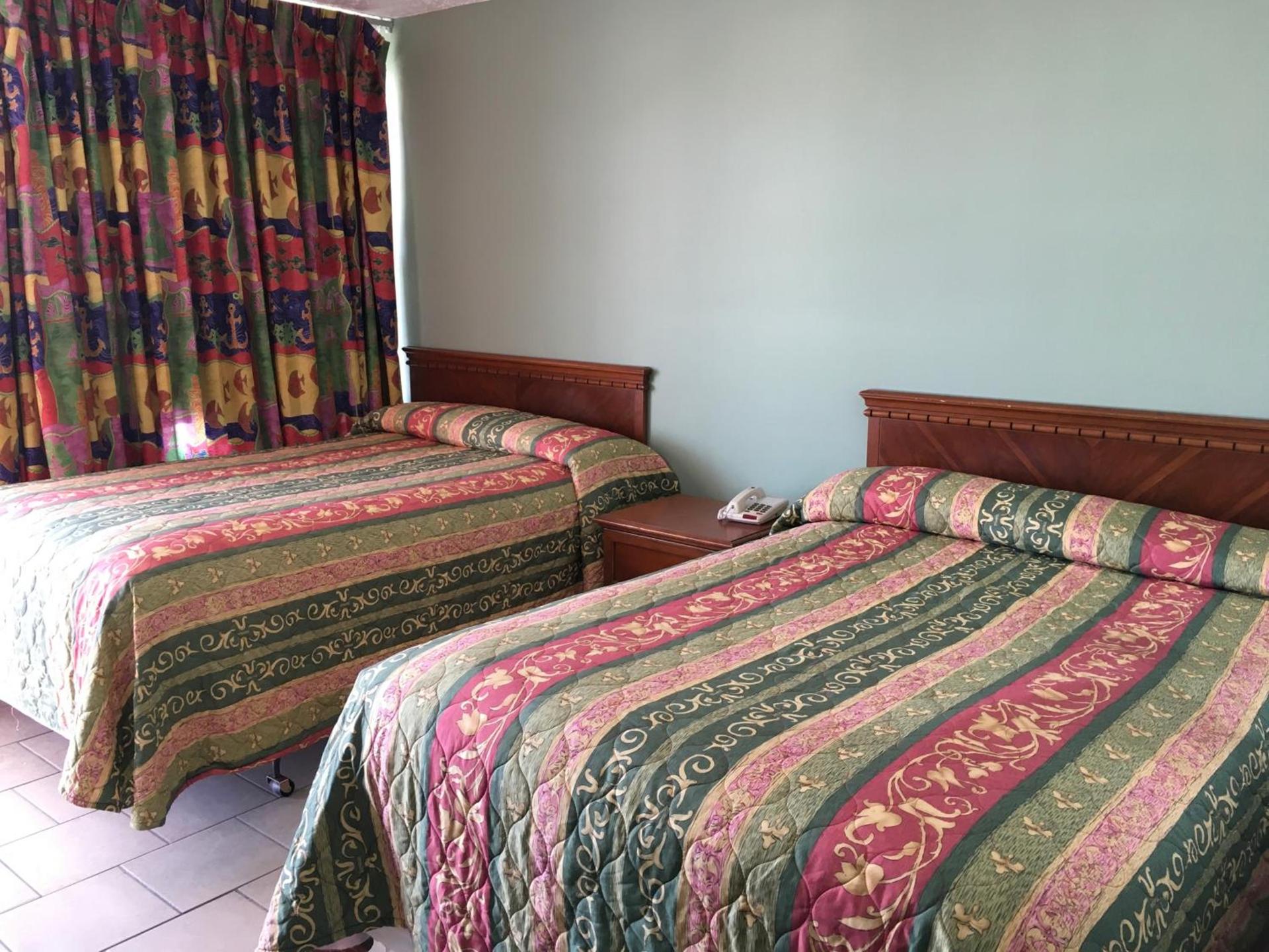 Skylark Resort Motel photo 19