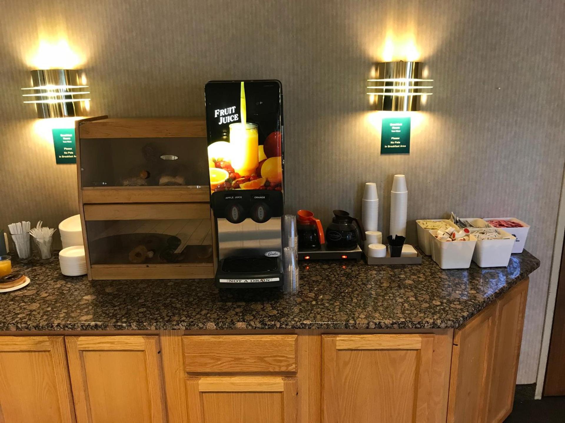 Americas Best Value Inn Cedar City photo 8