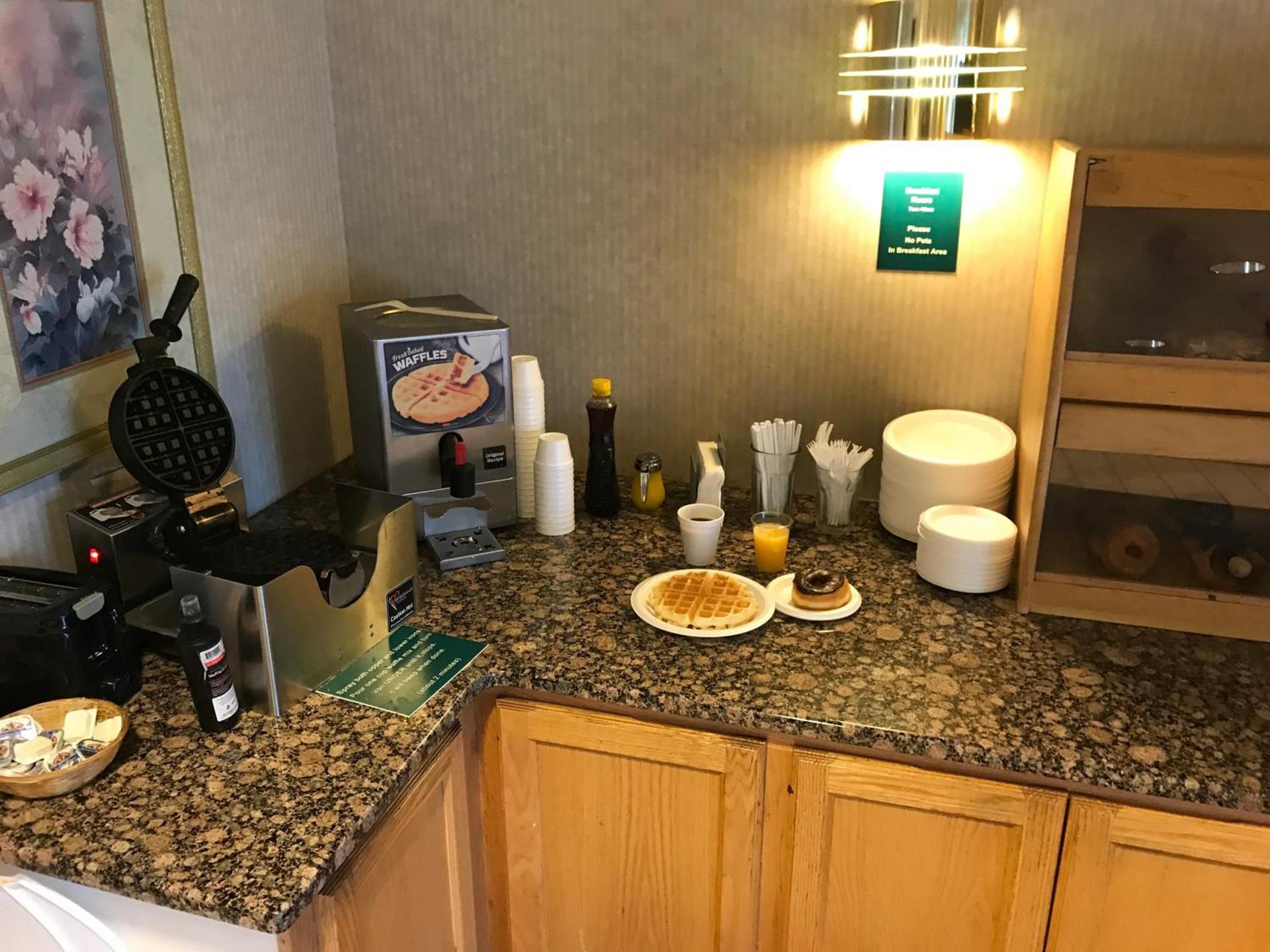 Americas Best Value Inn Cedar City photo 9