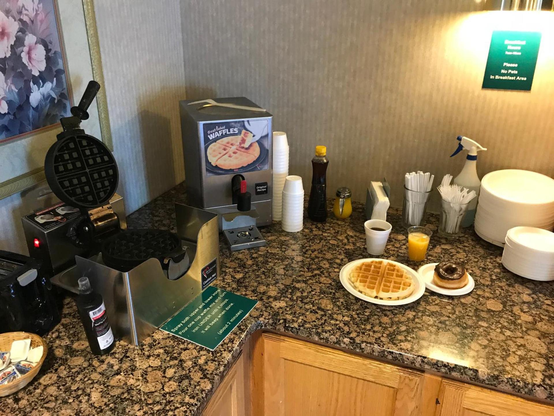 Americas Best Value Inn Cedar City photo 10