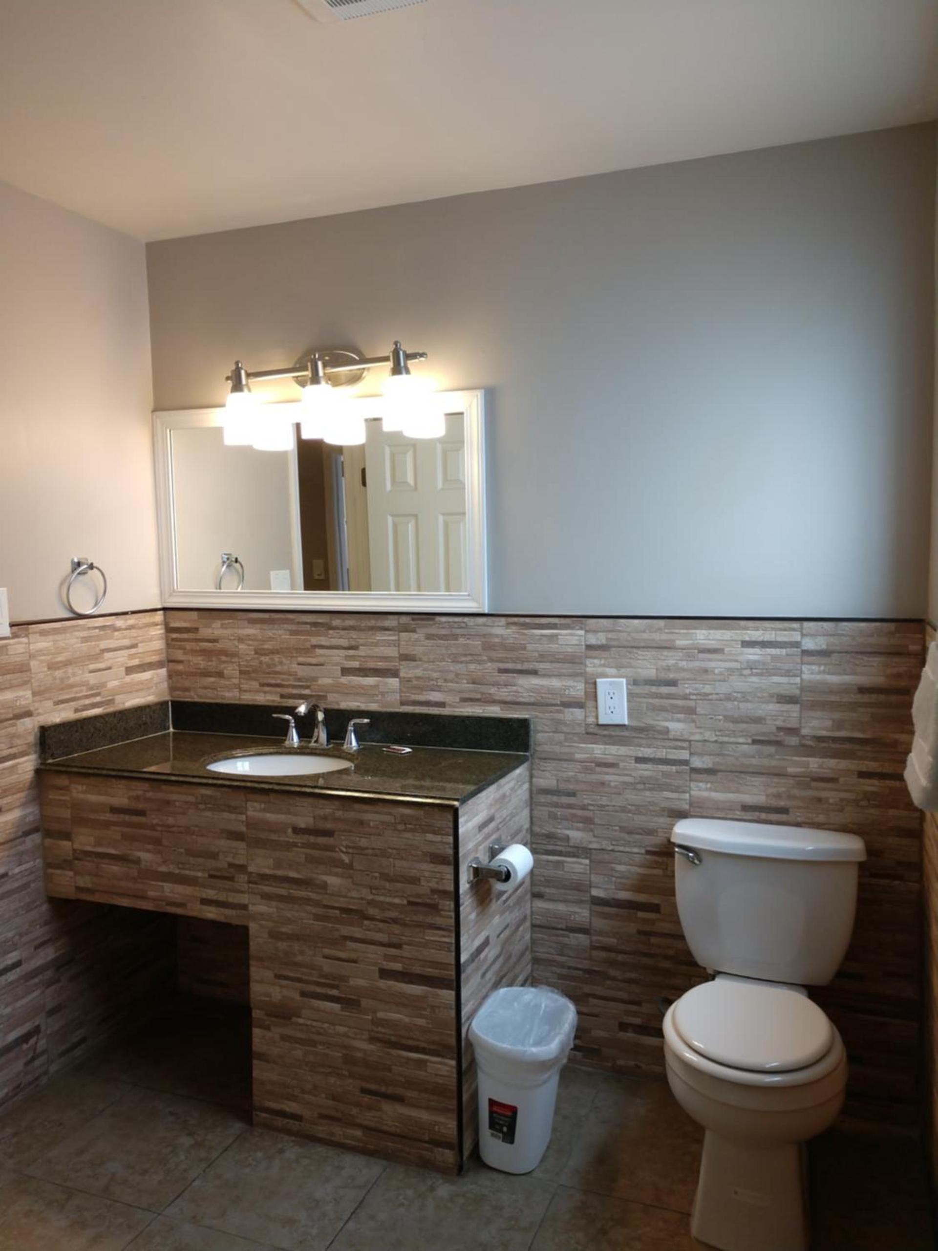 Bartlett Motel photo 14