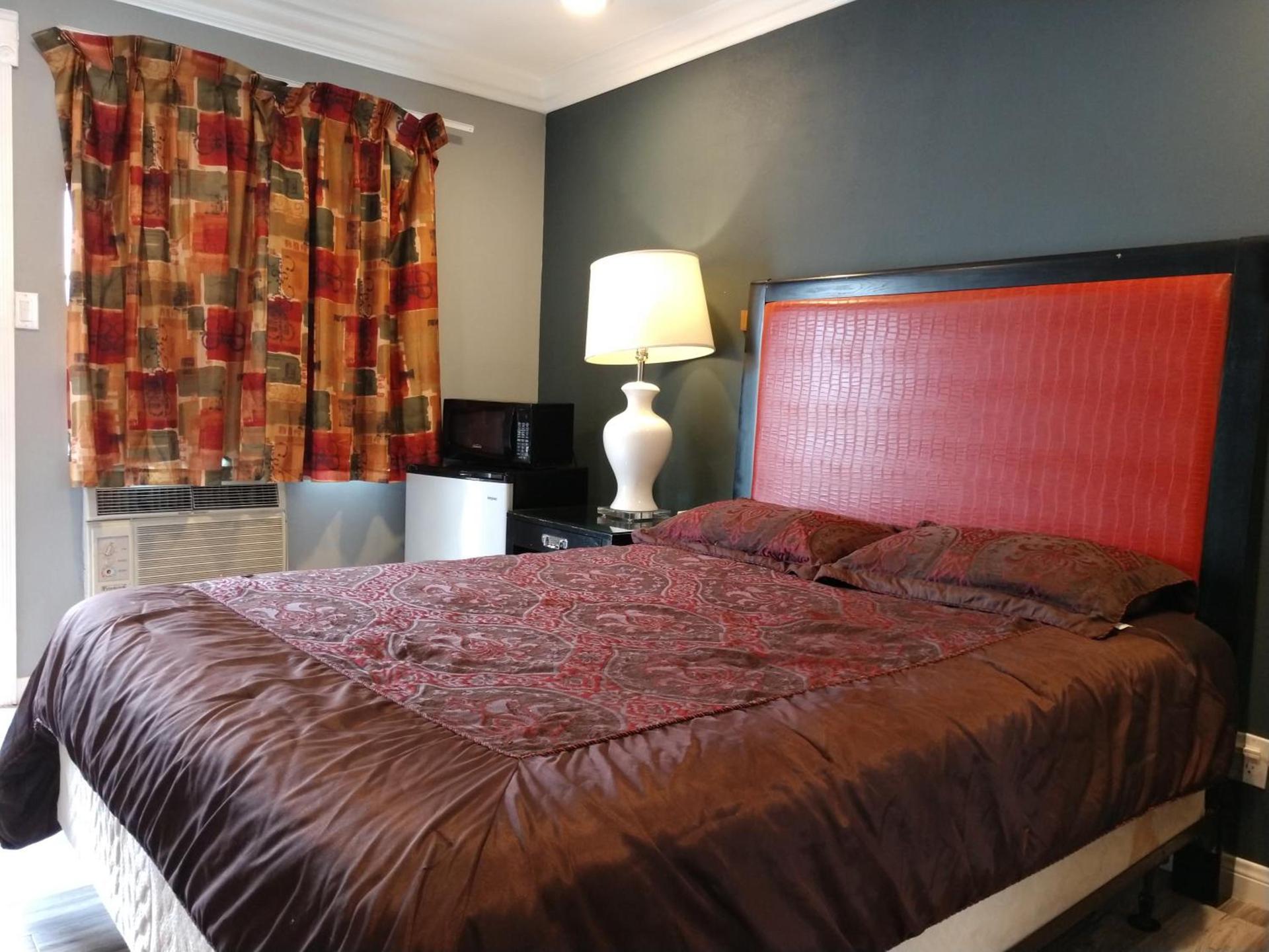 Bartlett Motel photo 15